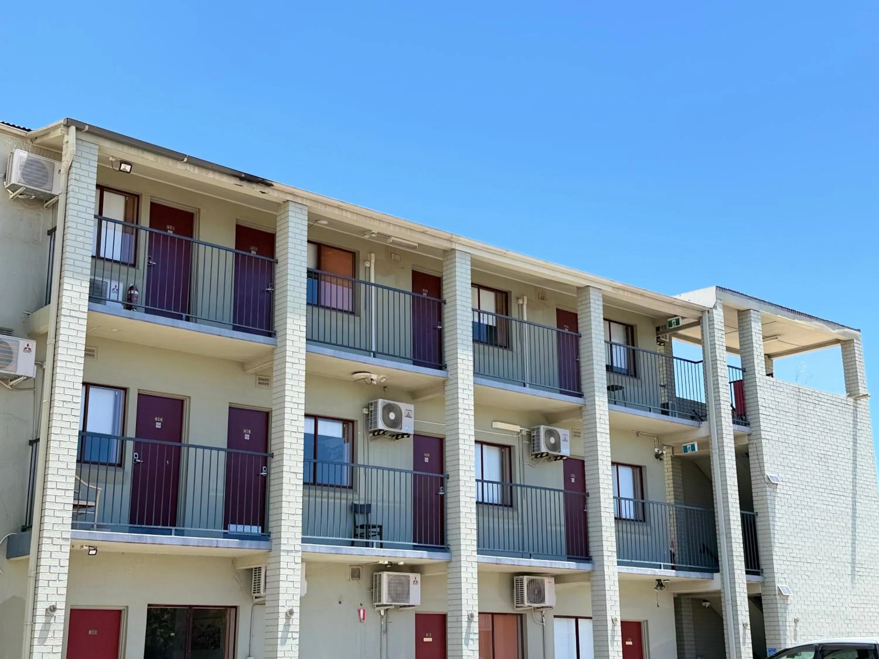 Property building in Alpine Heritage Motel
