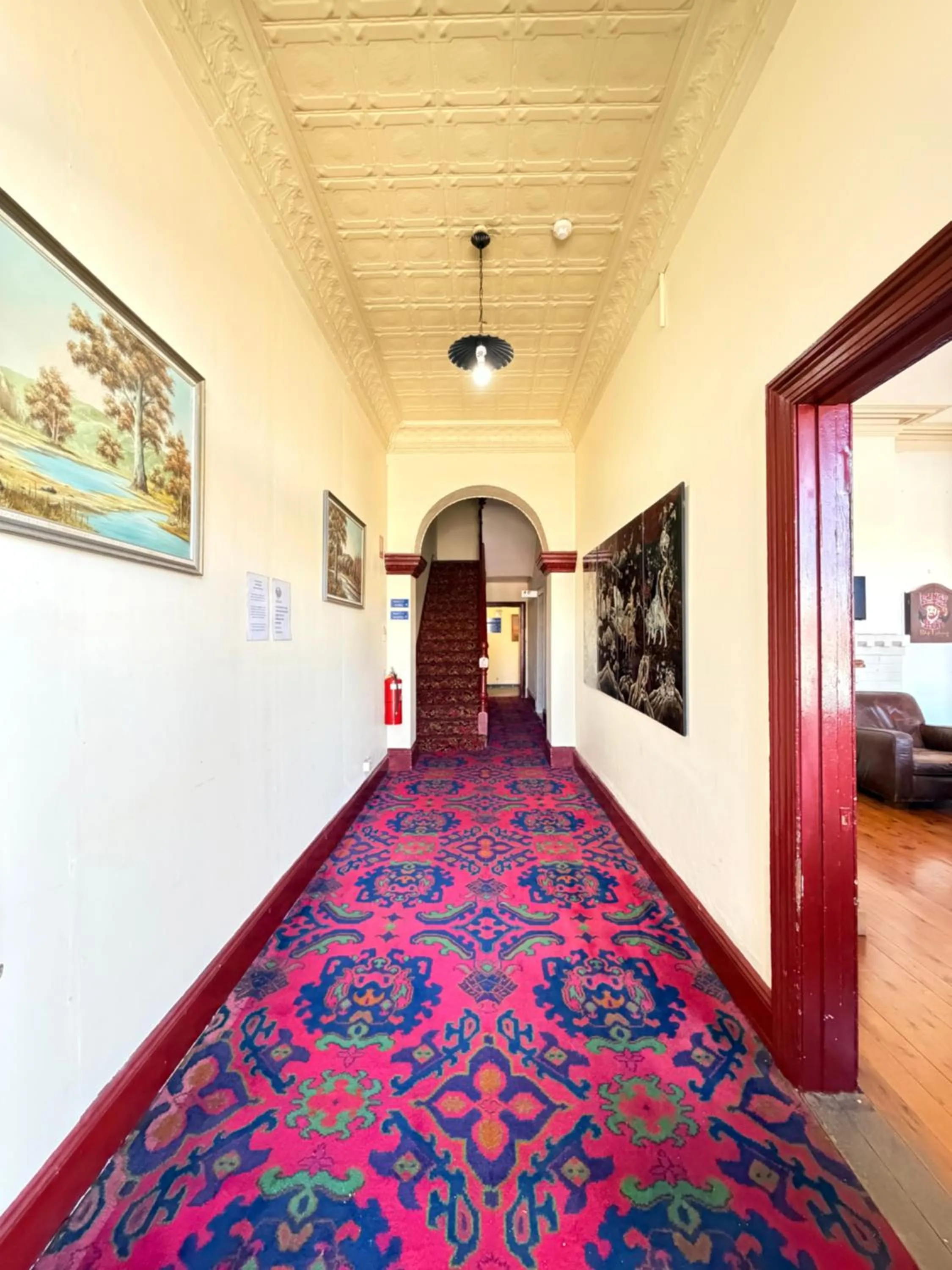 Bed in Alpine Heritage Motel