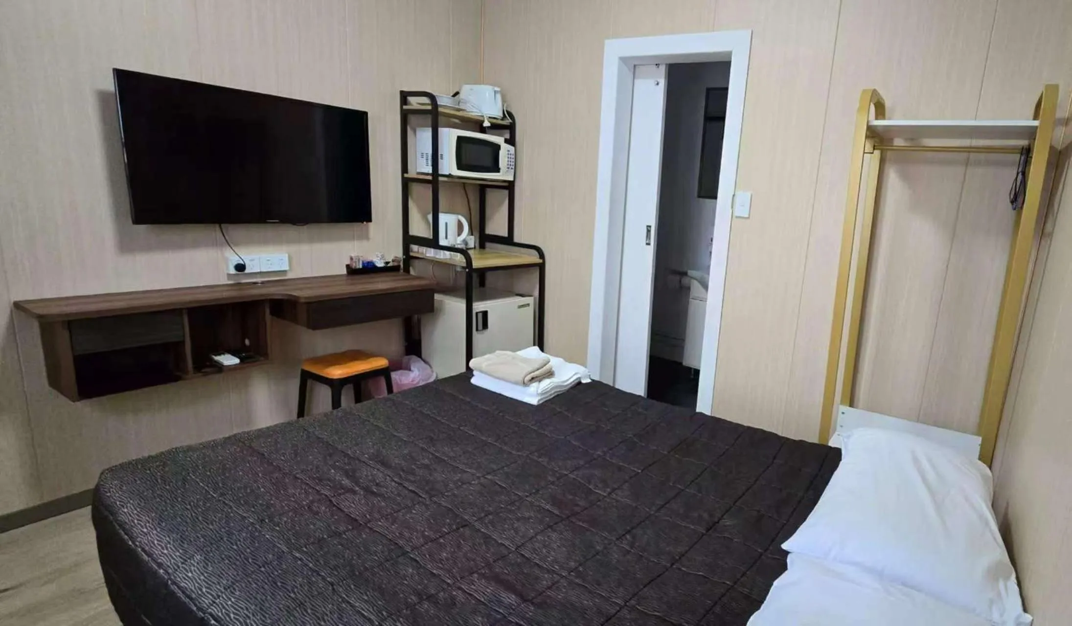 Bed in Alpine Heritage Motel