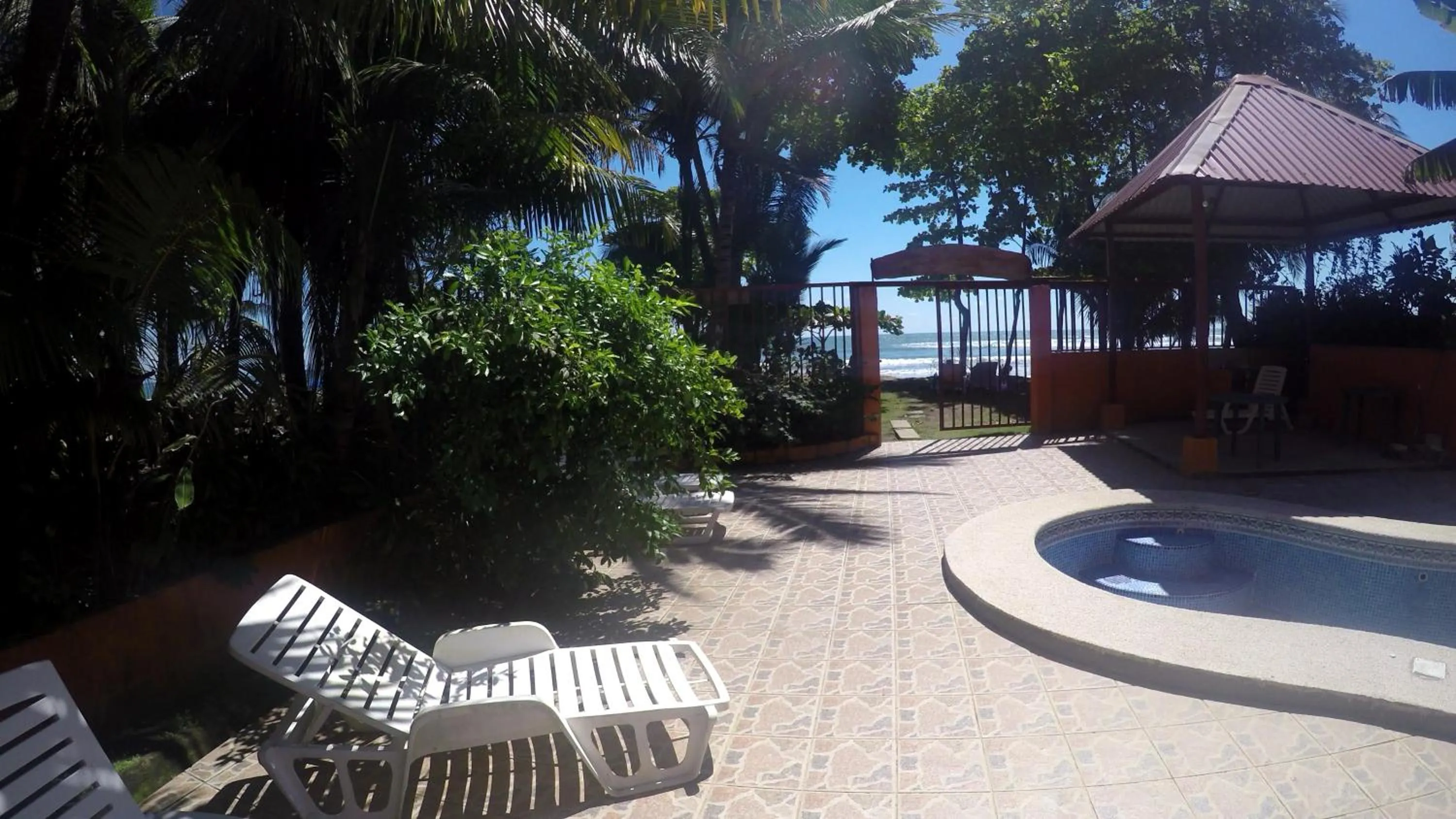 Beach in La Dolce Vita