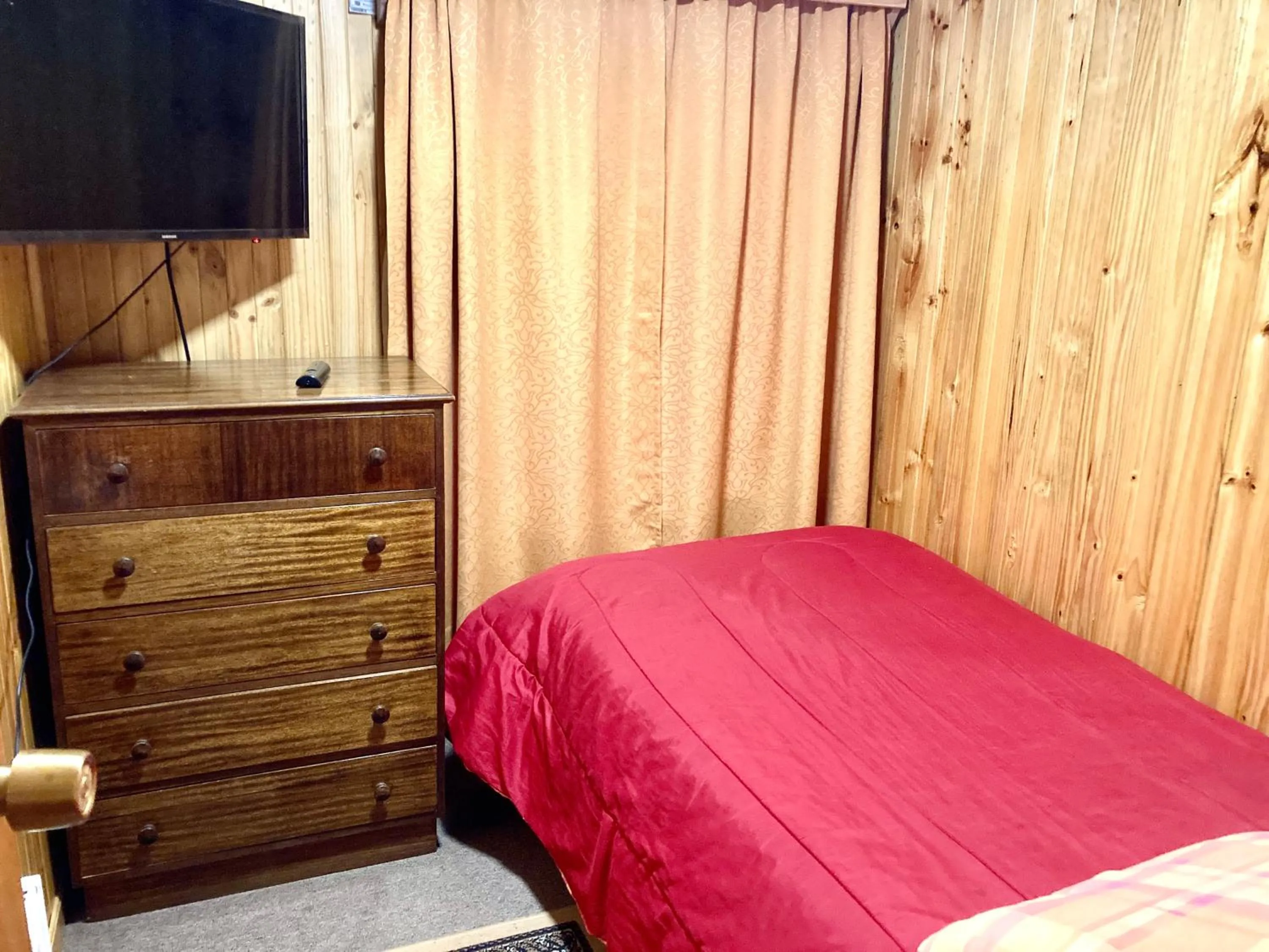 Single Room with Shared Bathroom in Hospedaje Maria