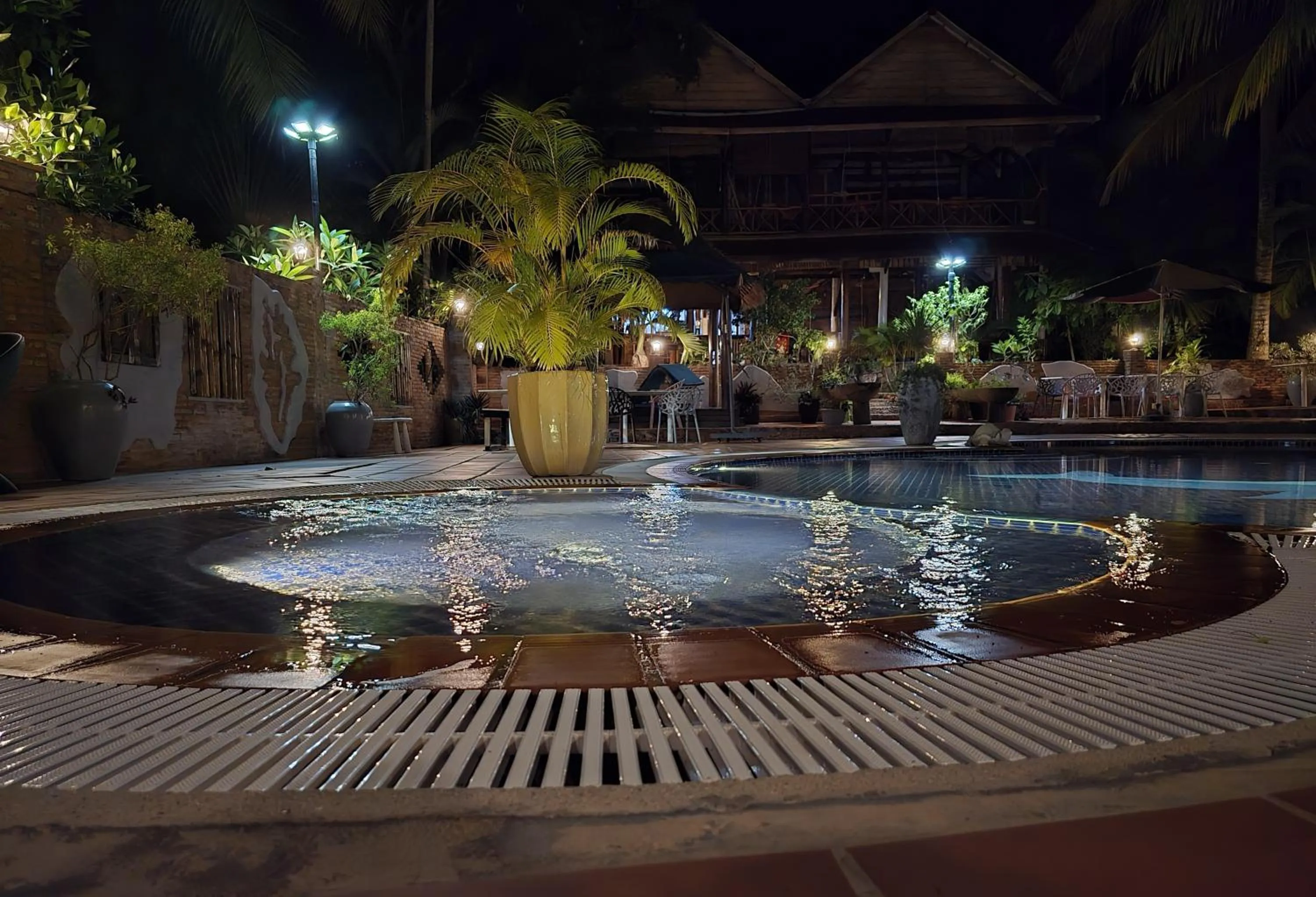 Swimming pool in Kep Lodge