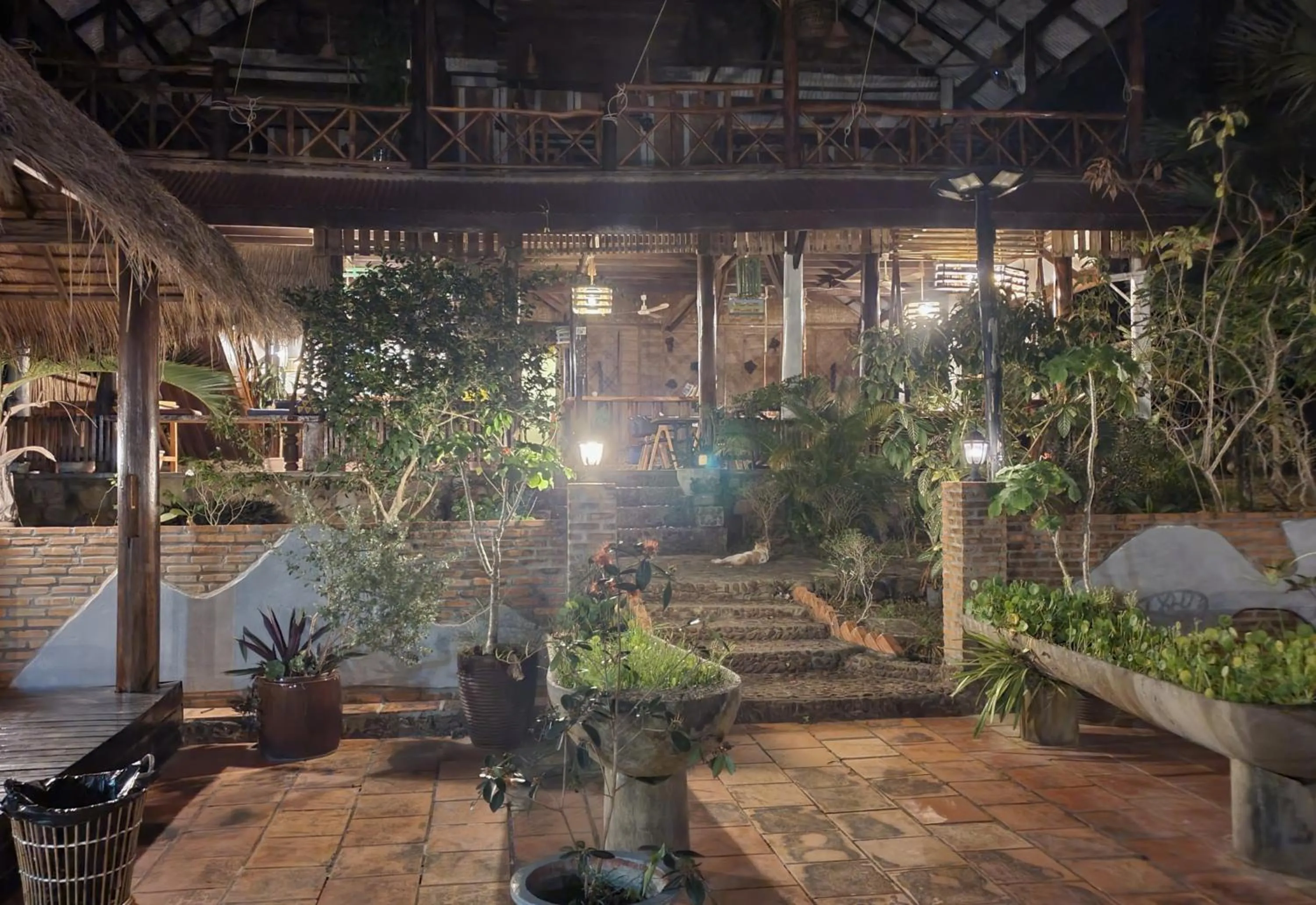 Restaurant/places to eat in Kep Lodge