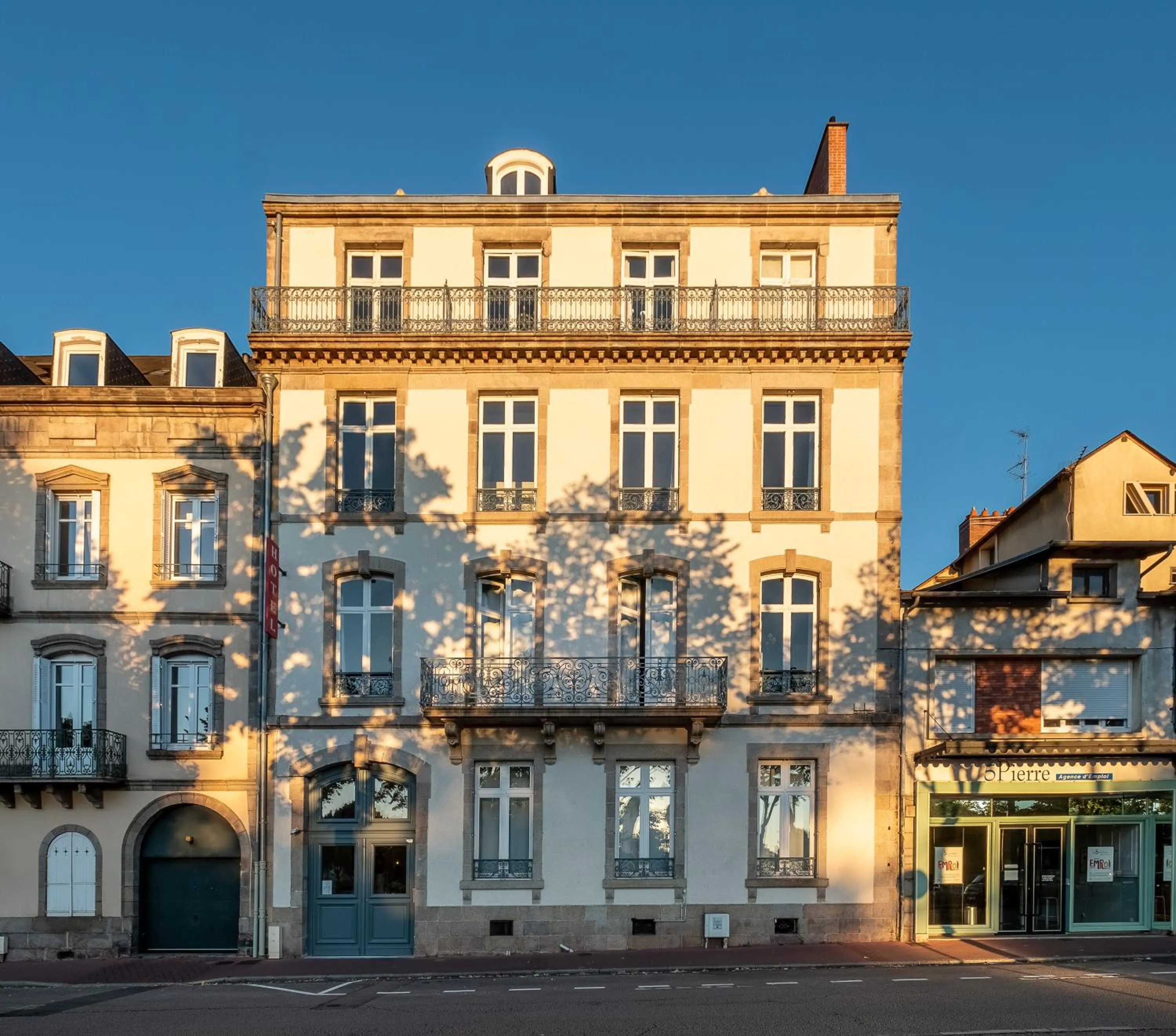 Facade/entrance in Hôtel de Paris