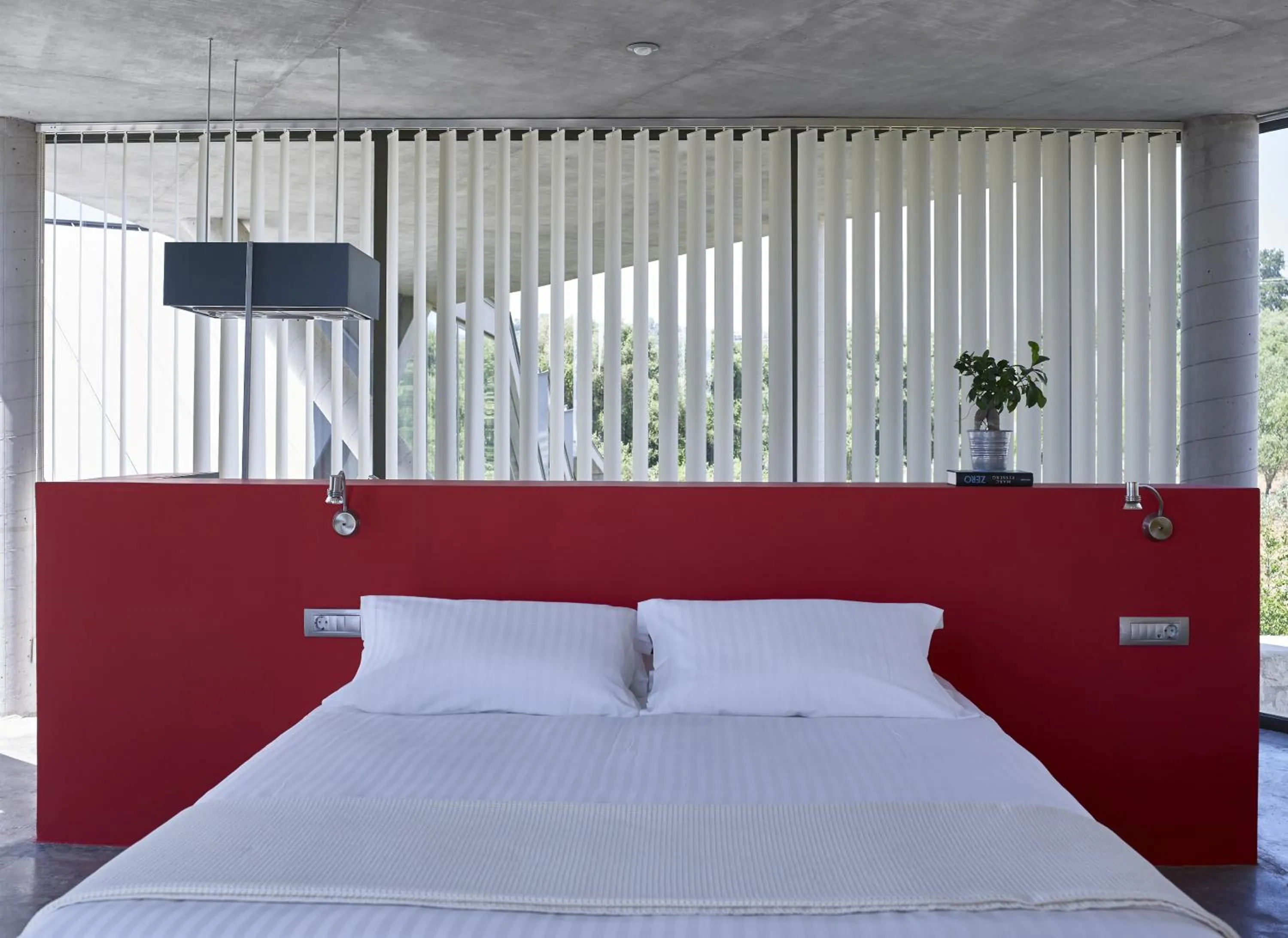 Bed in Leivatho Hotel