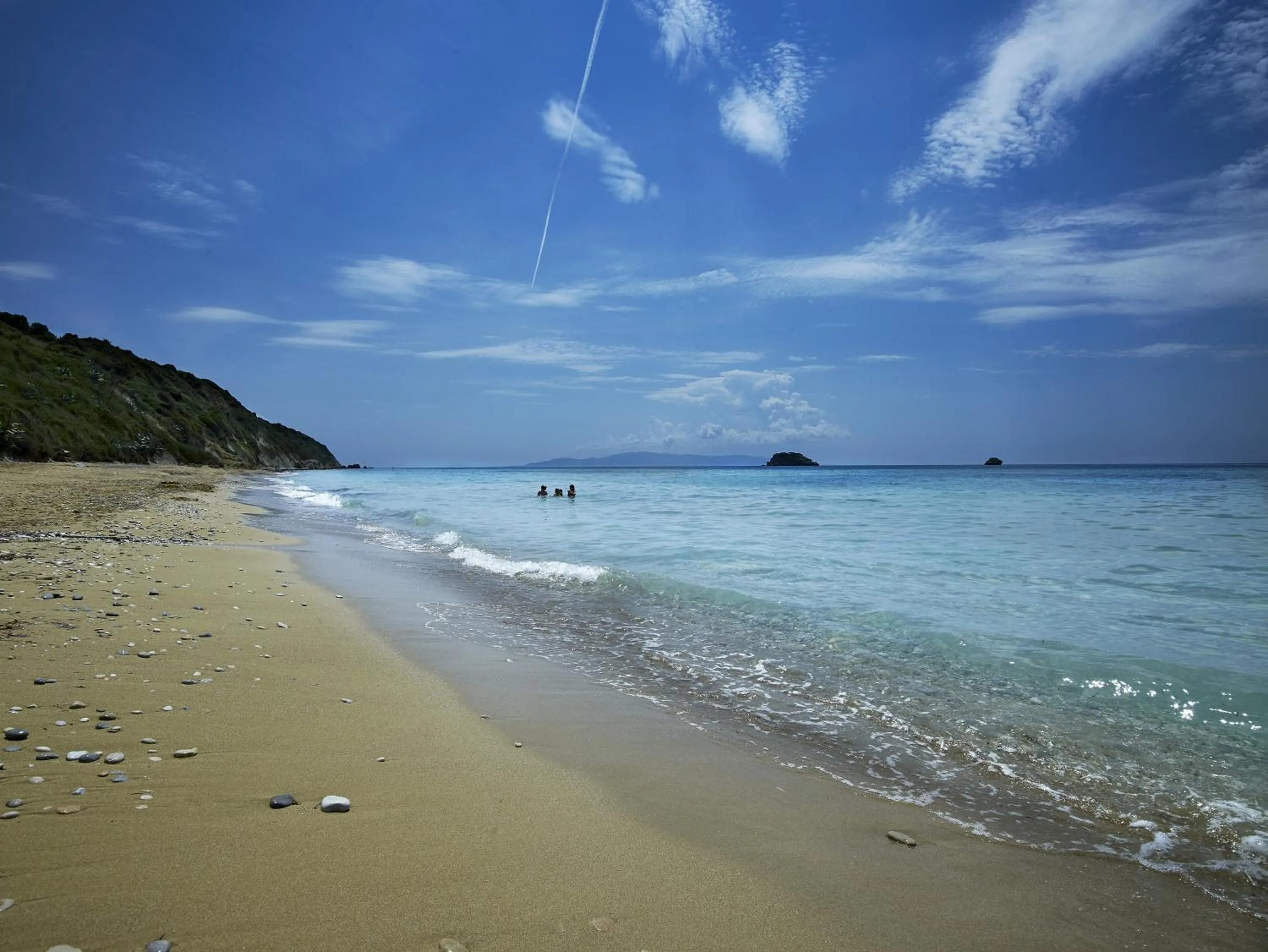 Beach in Leivatho Hotel