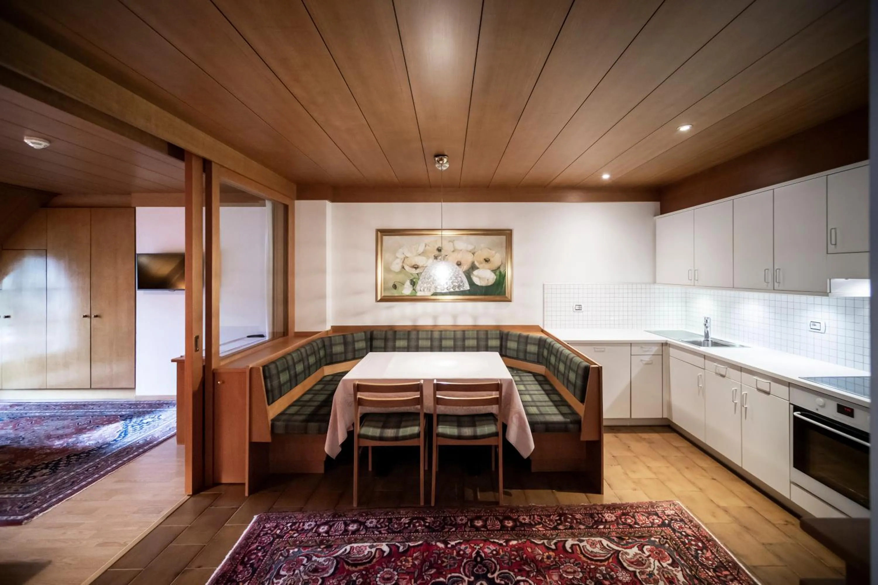 Kitchen or kitchenette, Bed in Residence Villa Stella