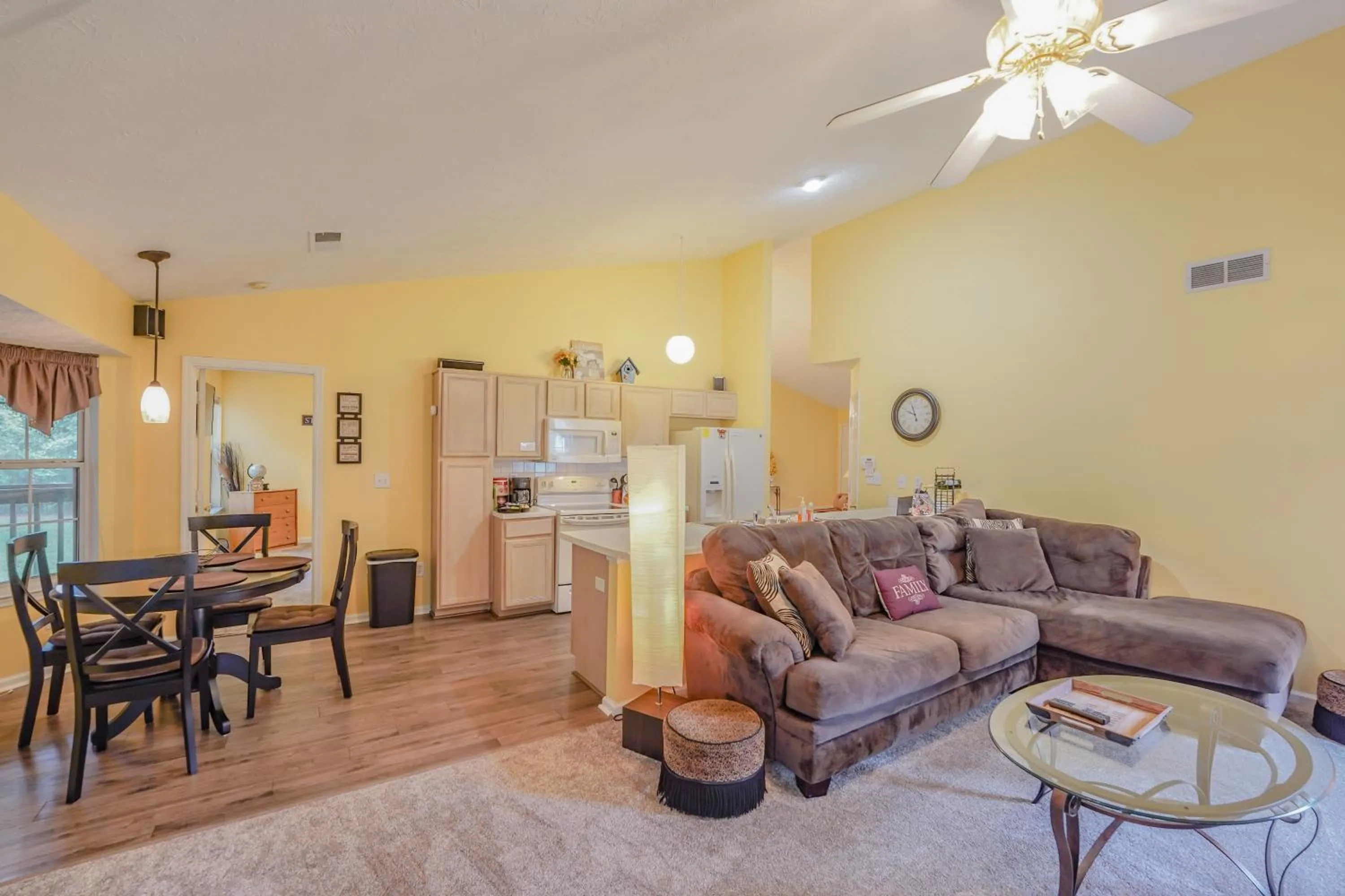 Seating area in K & C Mountain View Cottage