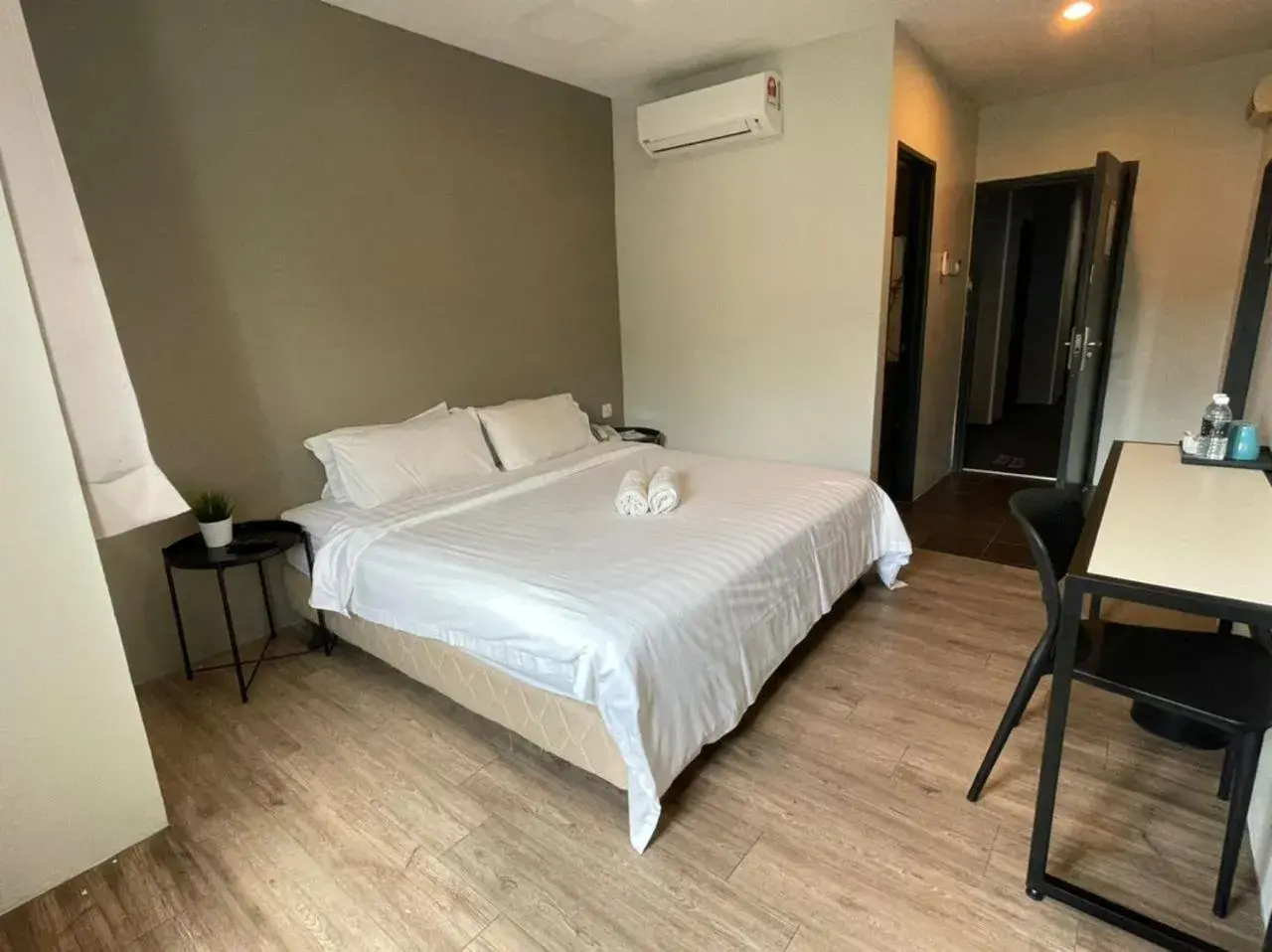 Bed in Chariton Hotel Butterworth Bed in Chariton Hotel Butterworth