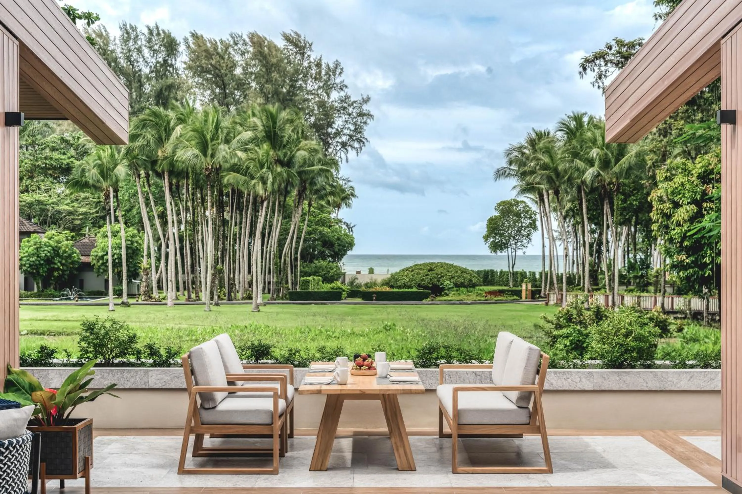 Restaurant/places to eat in Dusit Thani Krabi Beach Resort