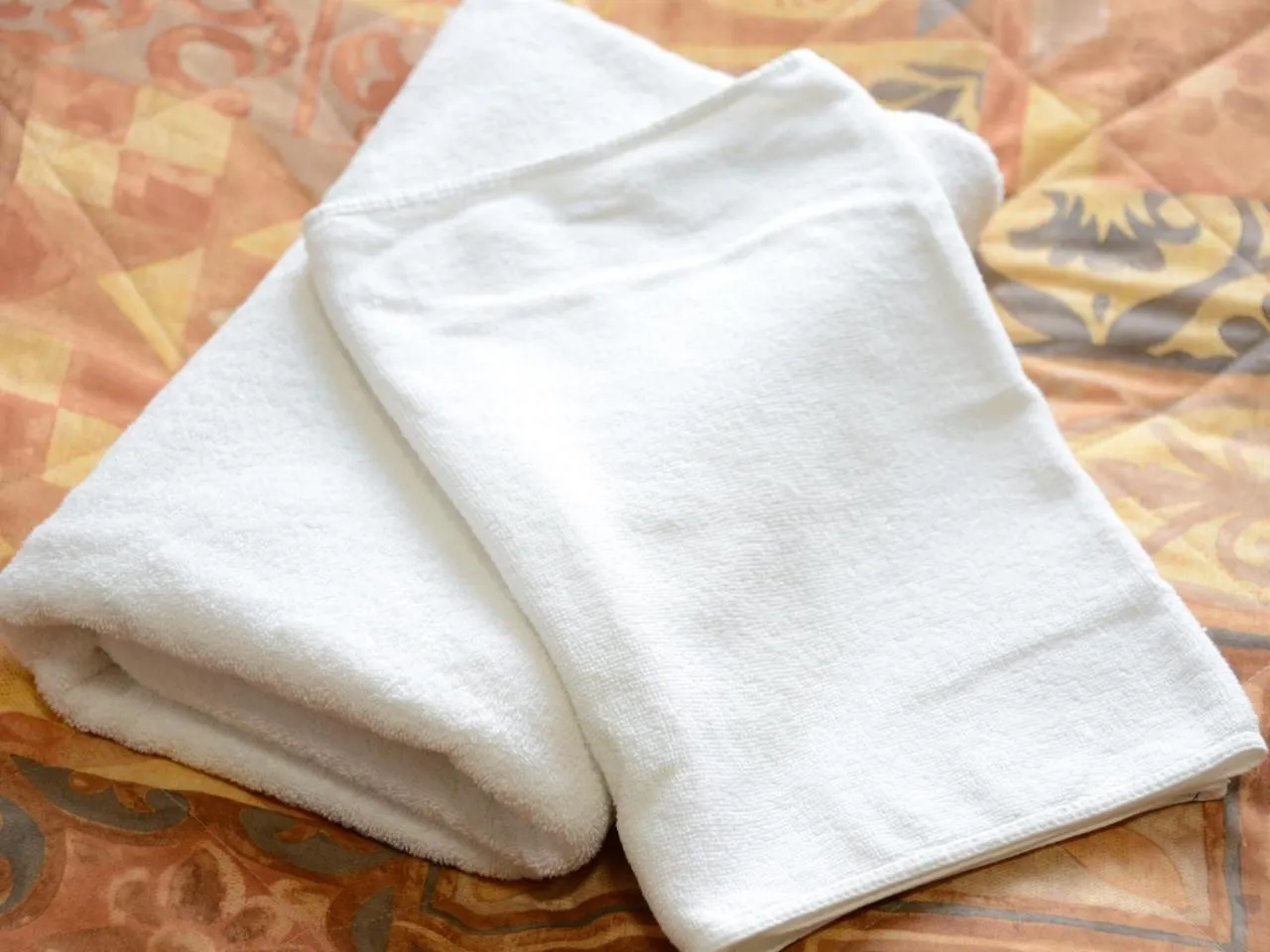 towels, Bed in Nagoya Sakae Green Hotel