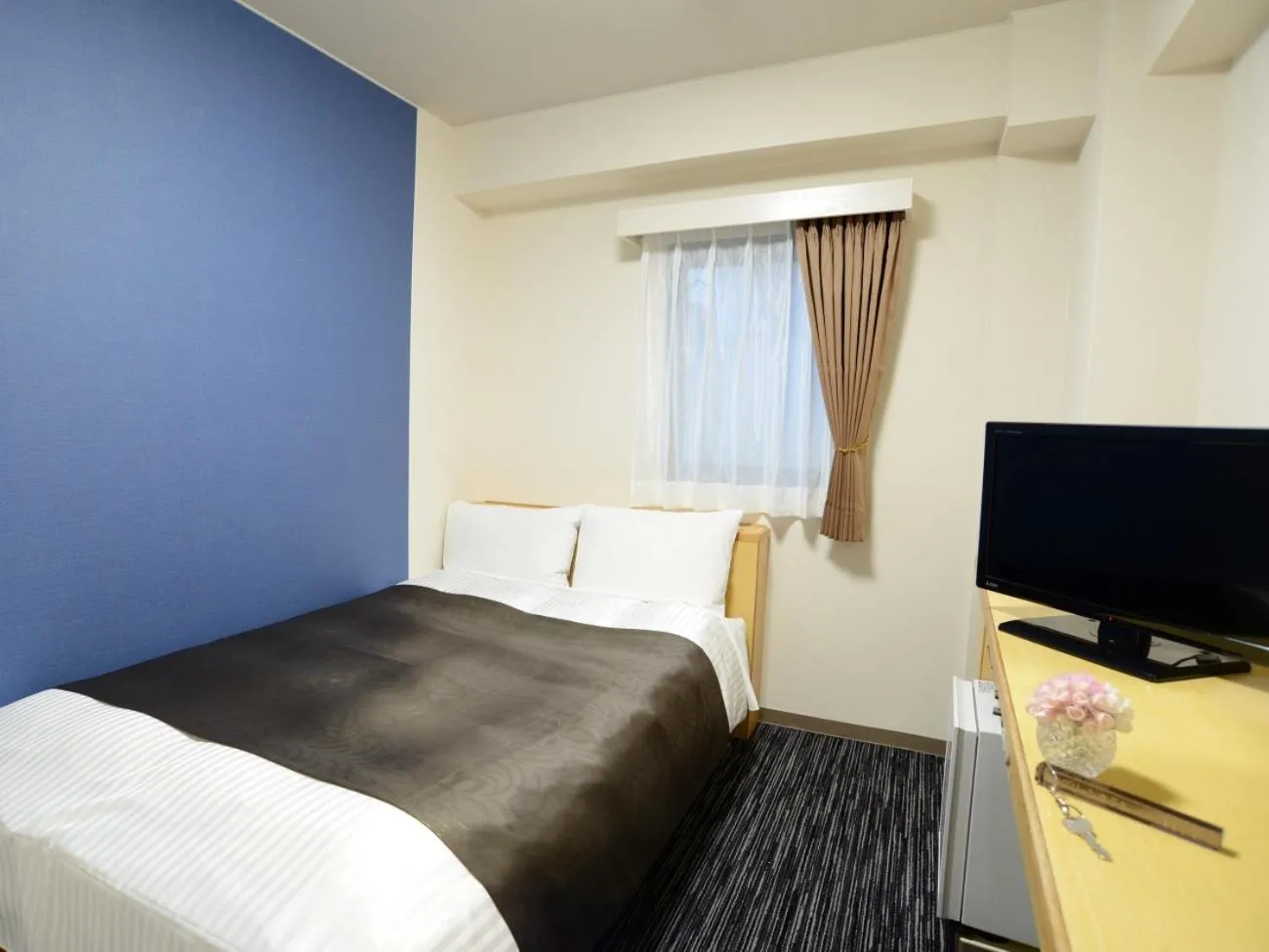 Double Room with Small Double Bed - Smoking in Nagoya Sakae Green Hotel
