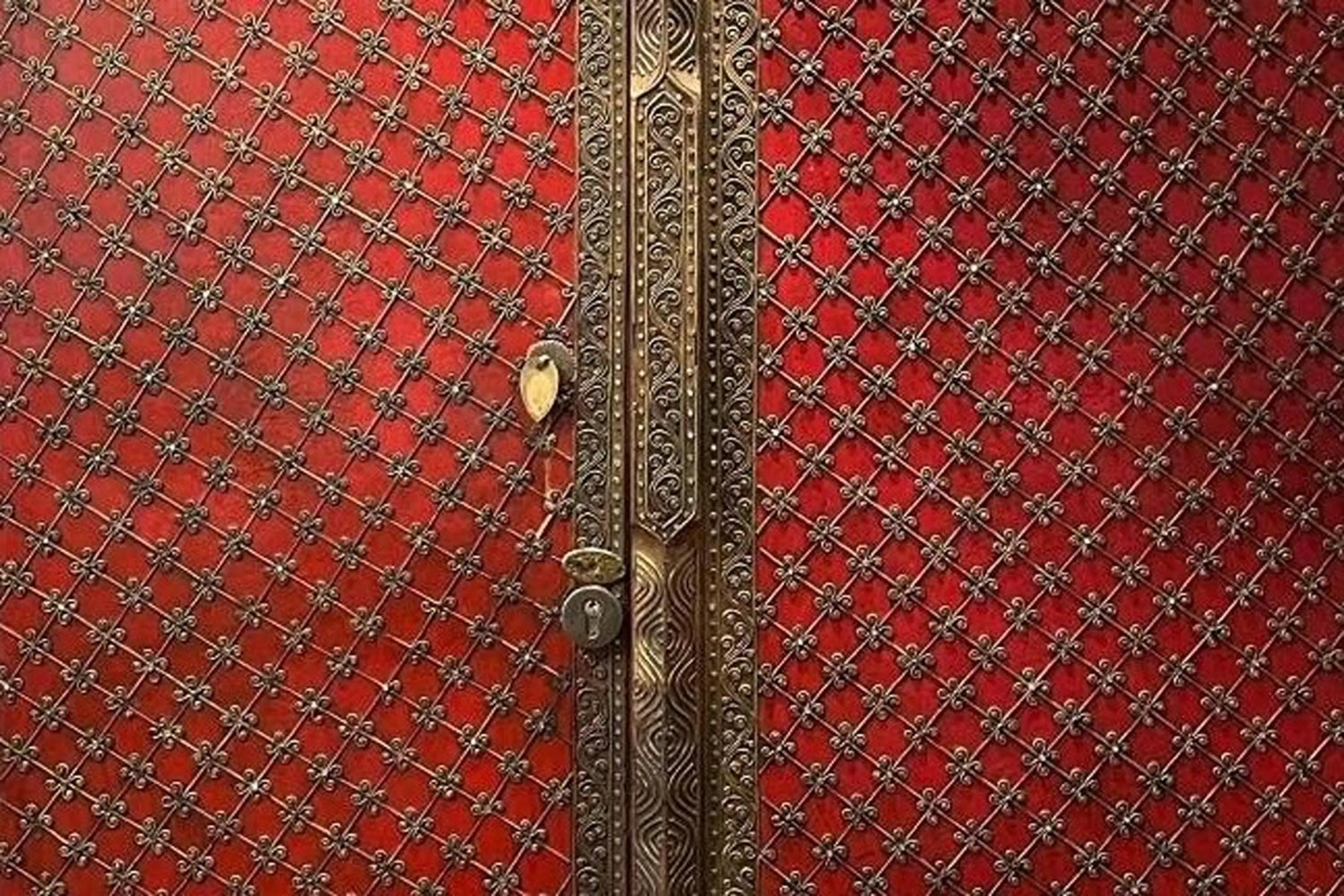 wardrobe in Seven Senses Guesthouse