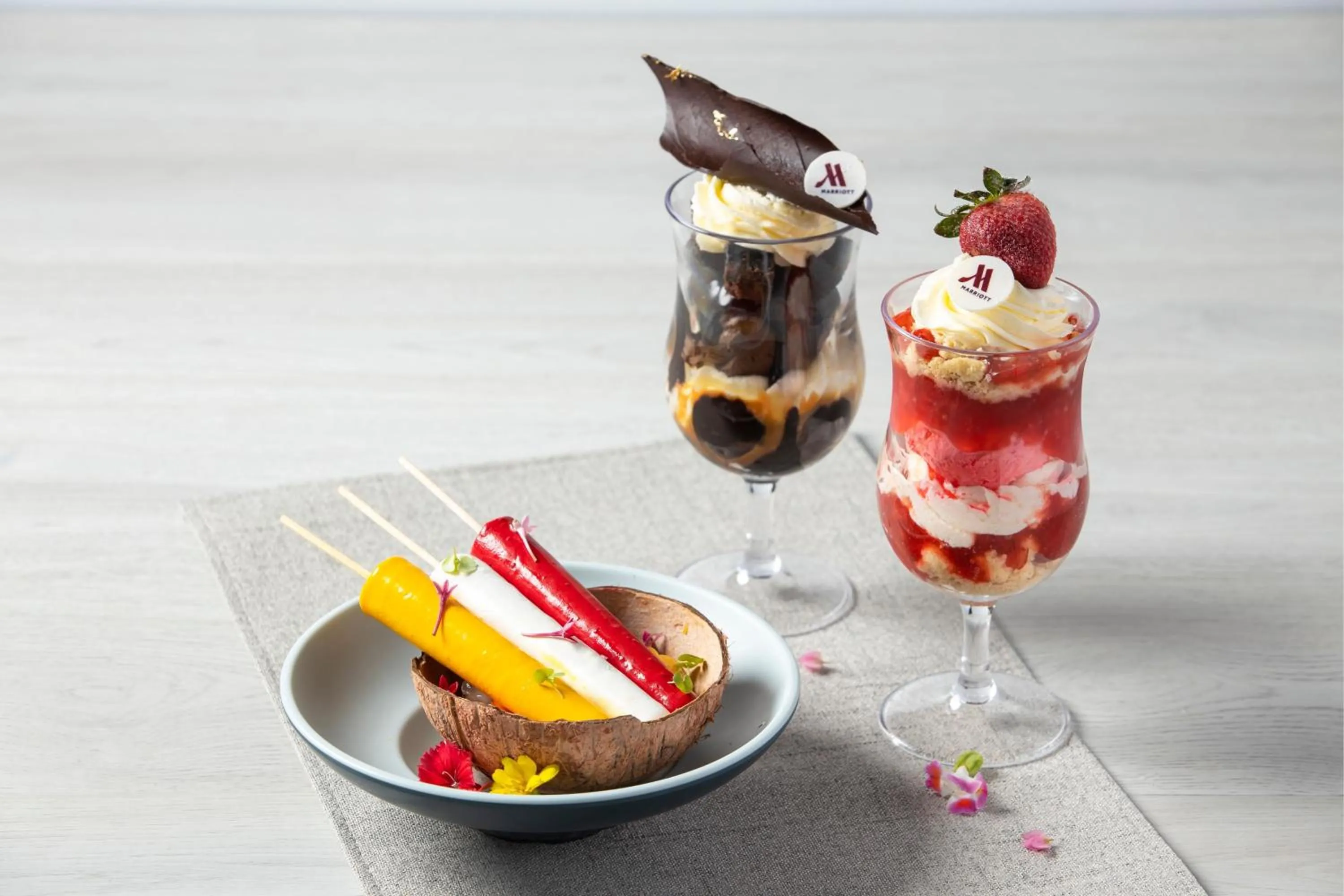 Swimming pool in Chiang Mai Marriott Hotel