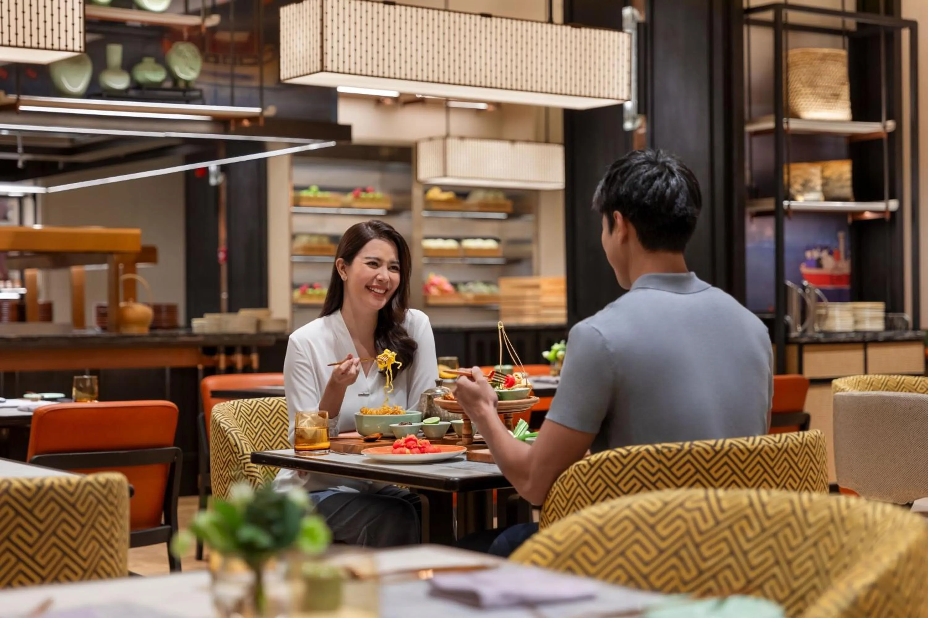 Lounge or bar in Chiang Mai Marriott Hotel