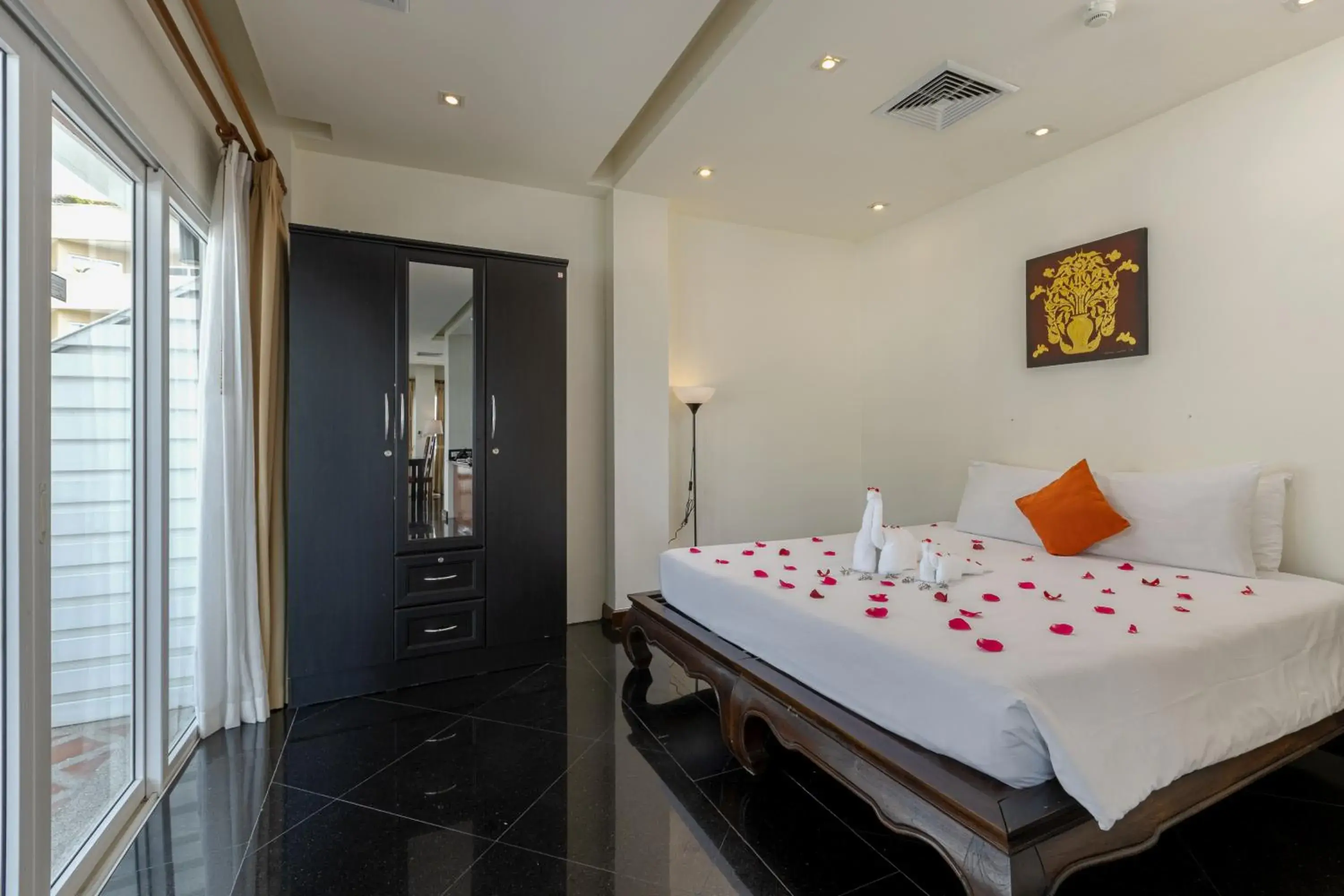 One-Bedroom Suite in Phunawa Resort Phuket Karon Beach - SHA Plus One-Bedroom Suite in Phunawa Resort Phuket Karon Beach - SHA Plus