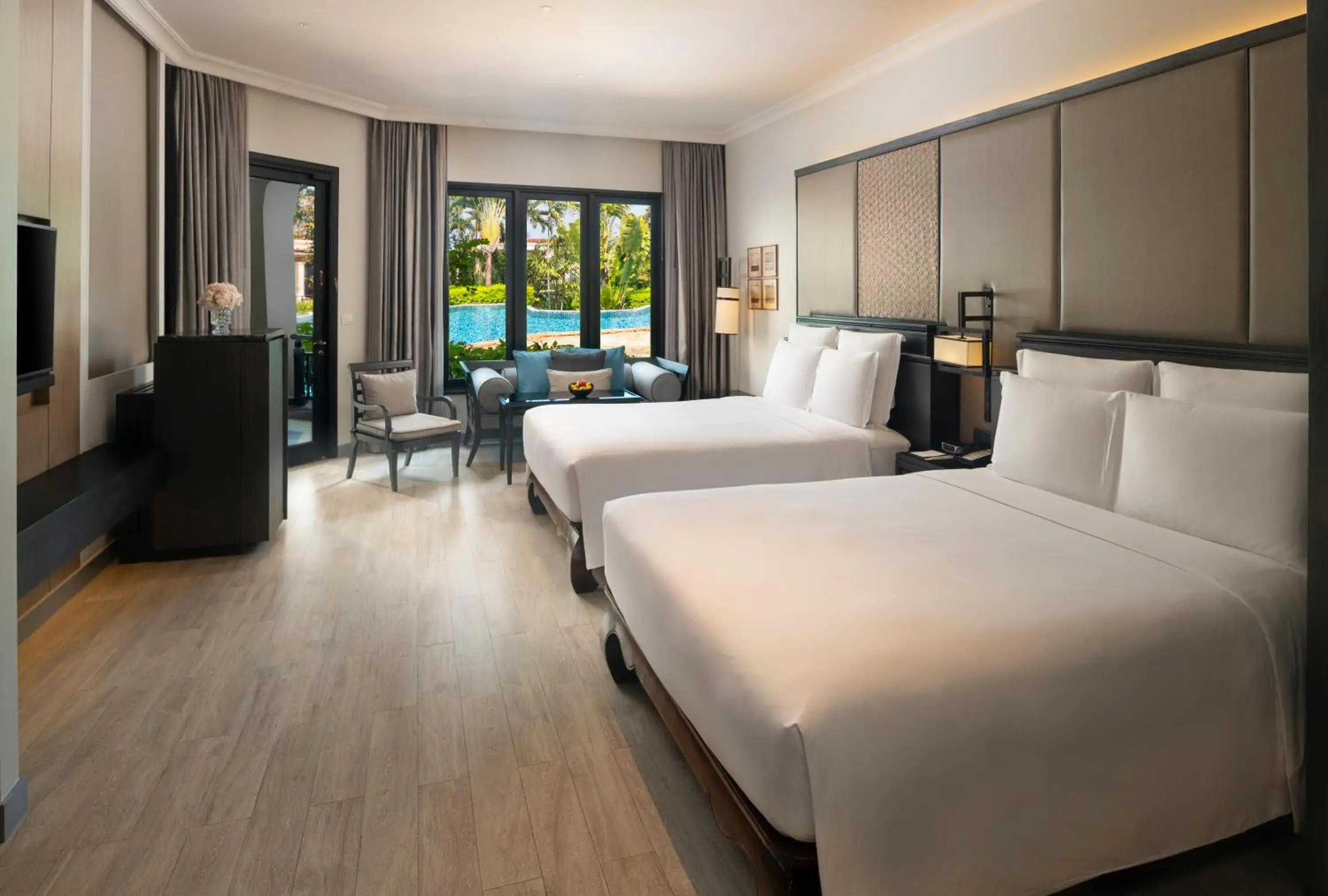 Bed in InterContinental Pattaya Resort by IHG Bed in InterContinental Pattaya Resort by IHG