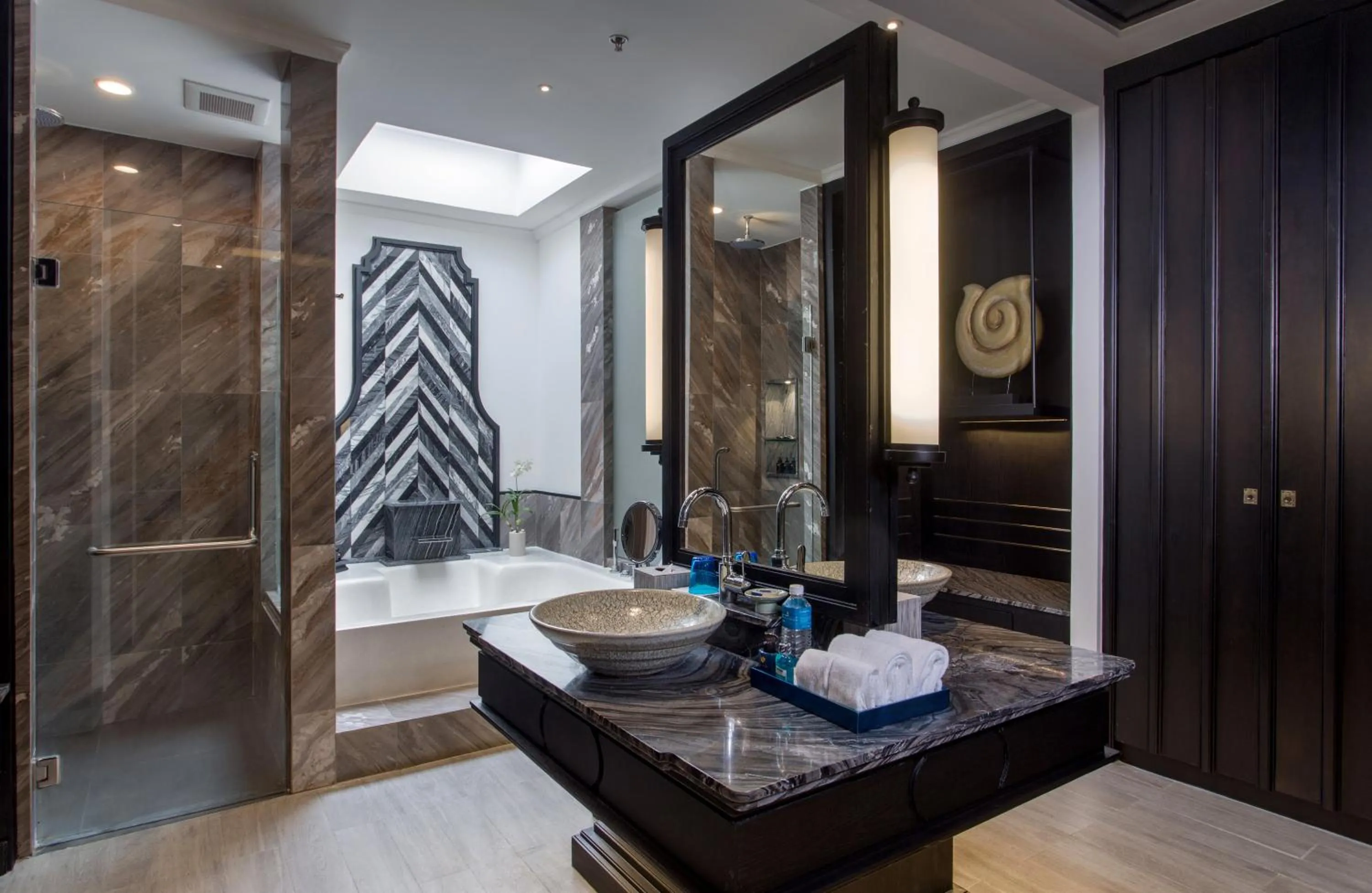 Bathroom in InterContinental Pattaya Resort by IHG