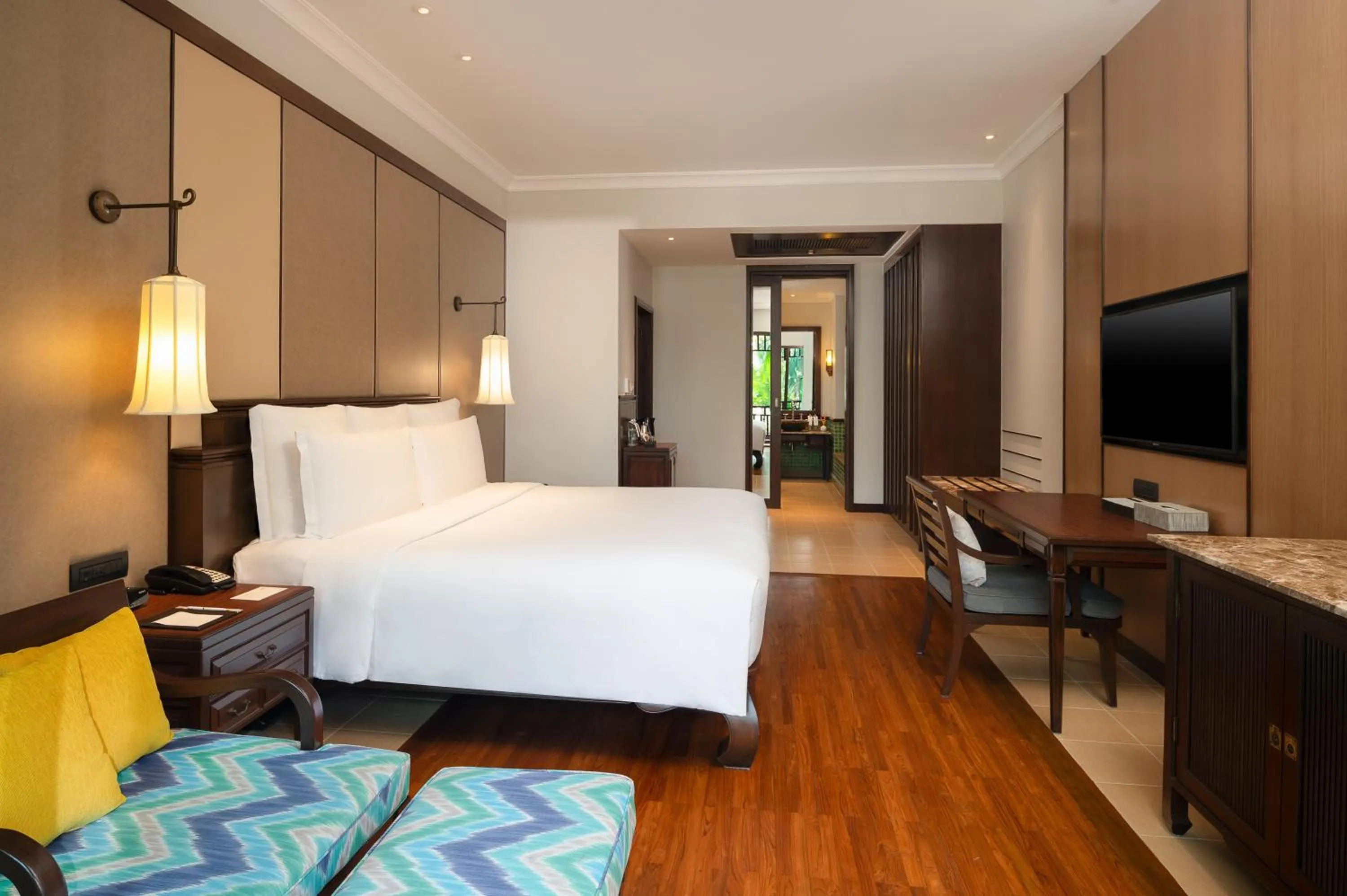 Photo of the whole room, Bed in InterContinental Pattaya Resort by IHG