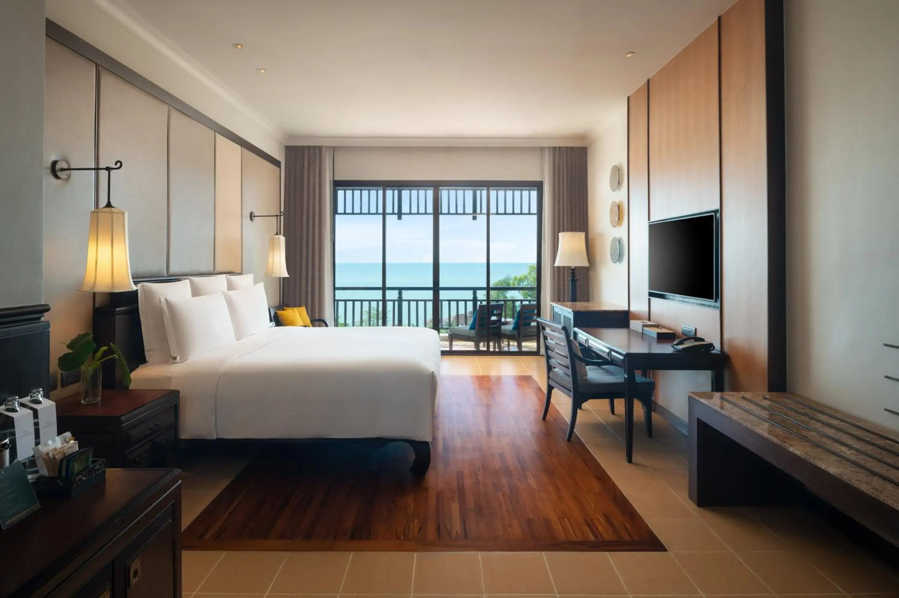 Classic King Room with Ocean View in InterContinental Pattaya Resort by IHG Classic King Room with Ocean View in InterContinental Pattaya Resort by IHG