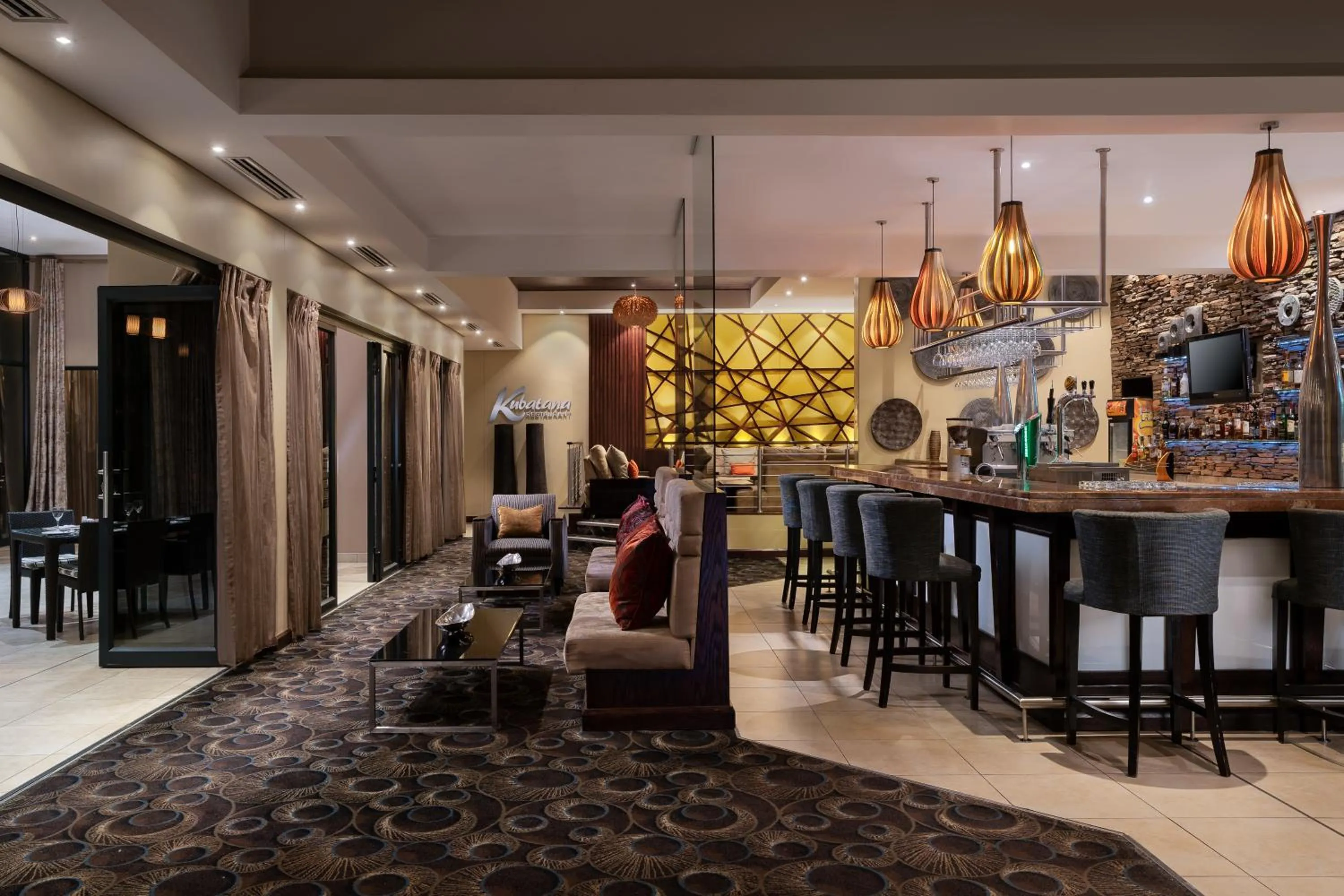 Lounge or bar in Premier Hotel O.R. Tambo