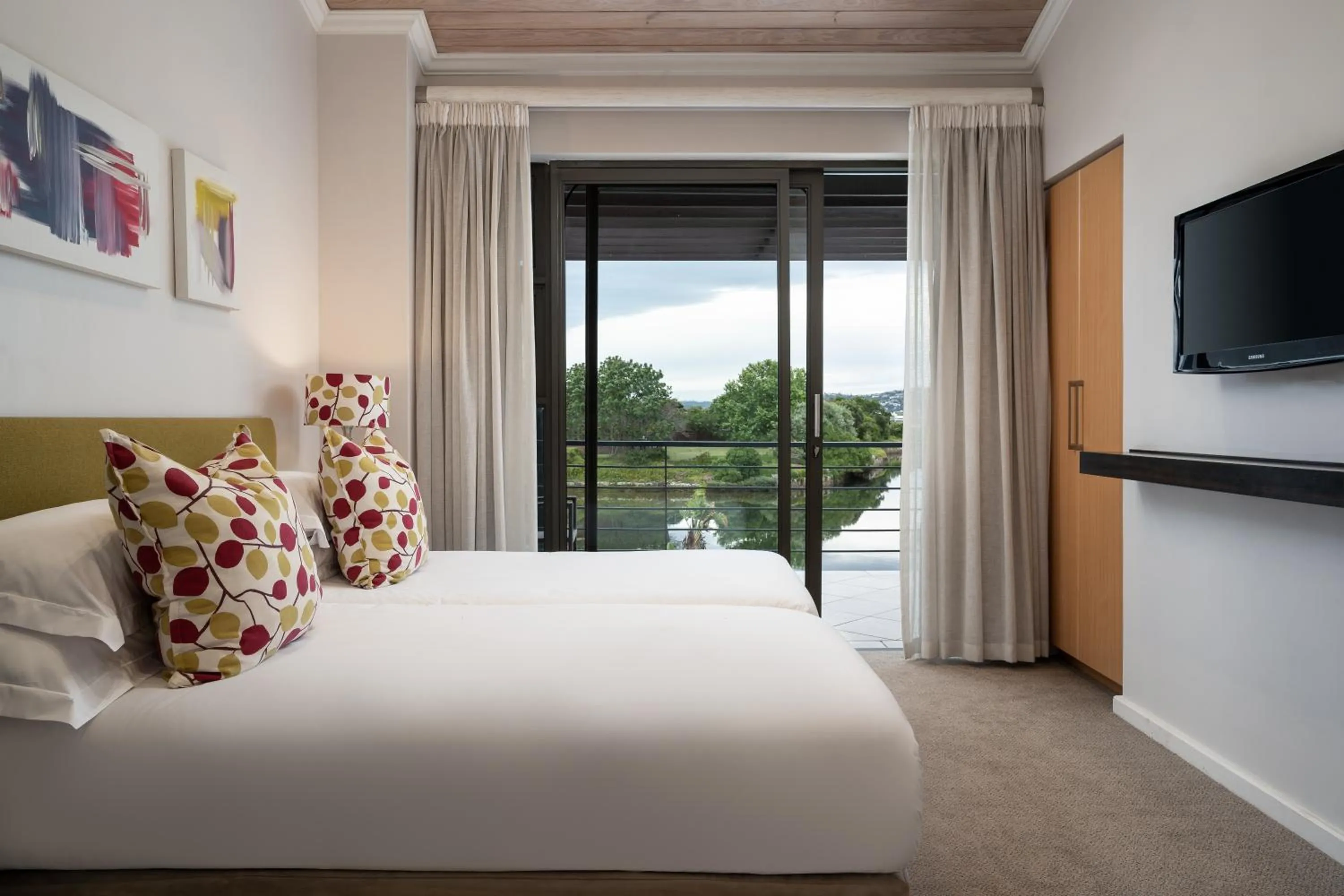 Bed in Premier Resort The Moorings, Knysna