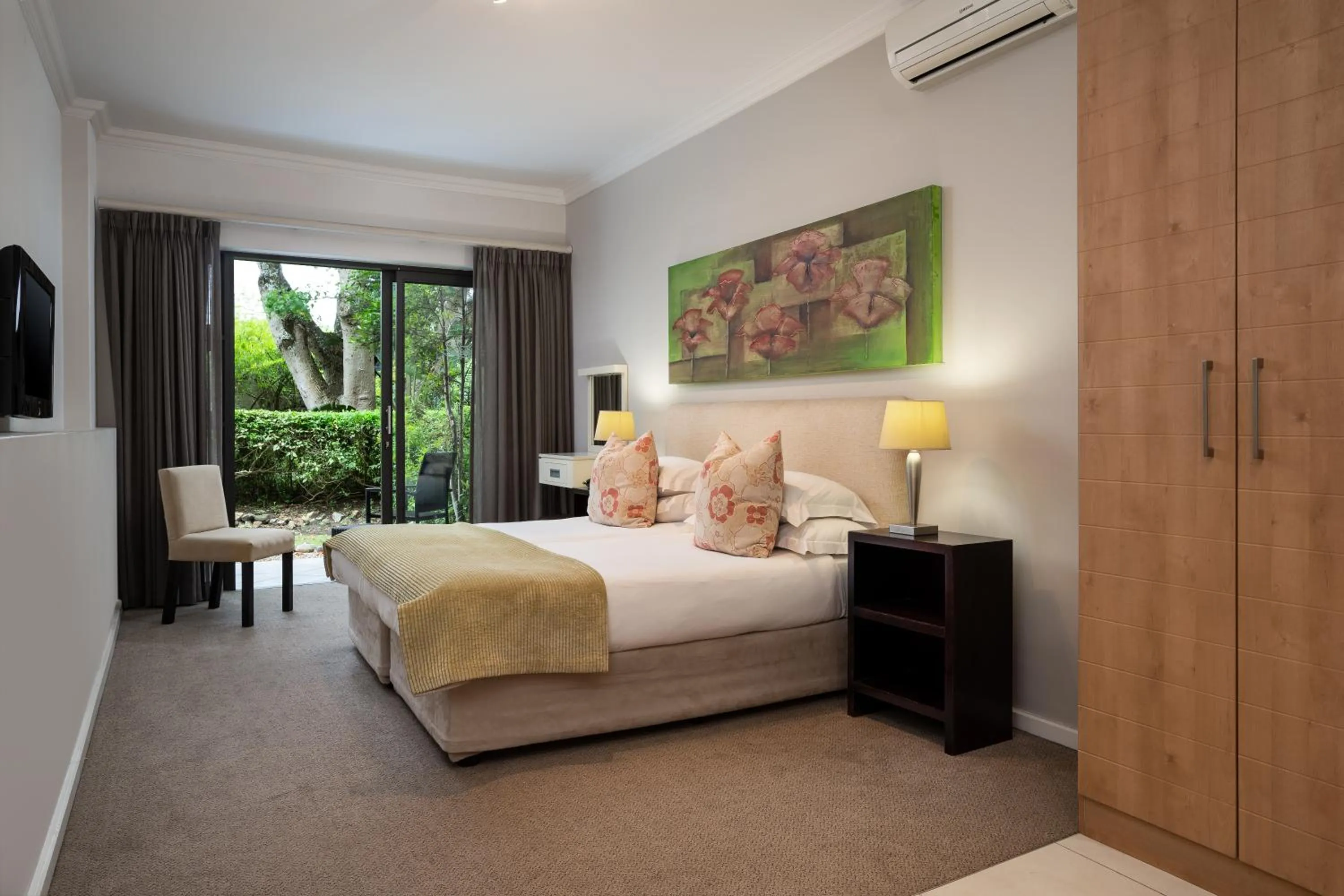 Bedroom, Bed in Premier Resort The Moorings, Knysna