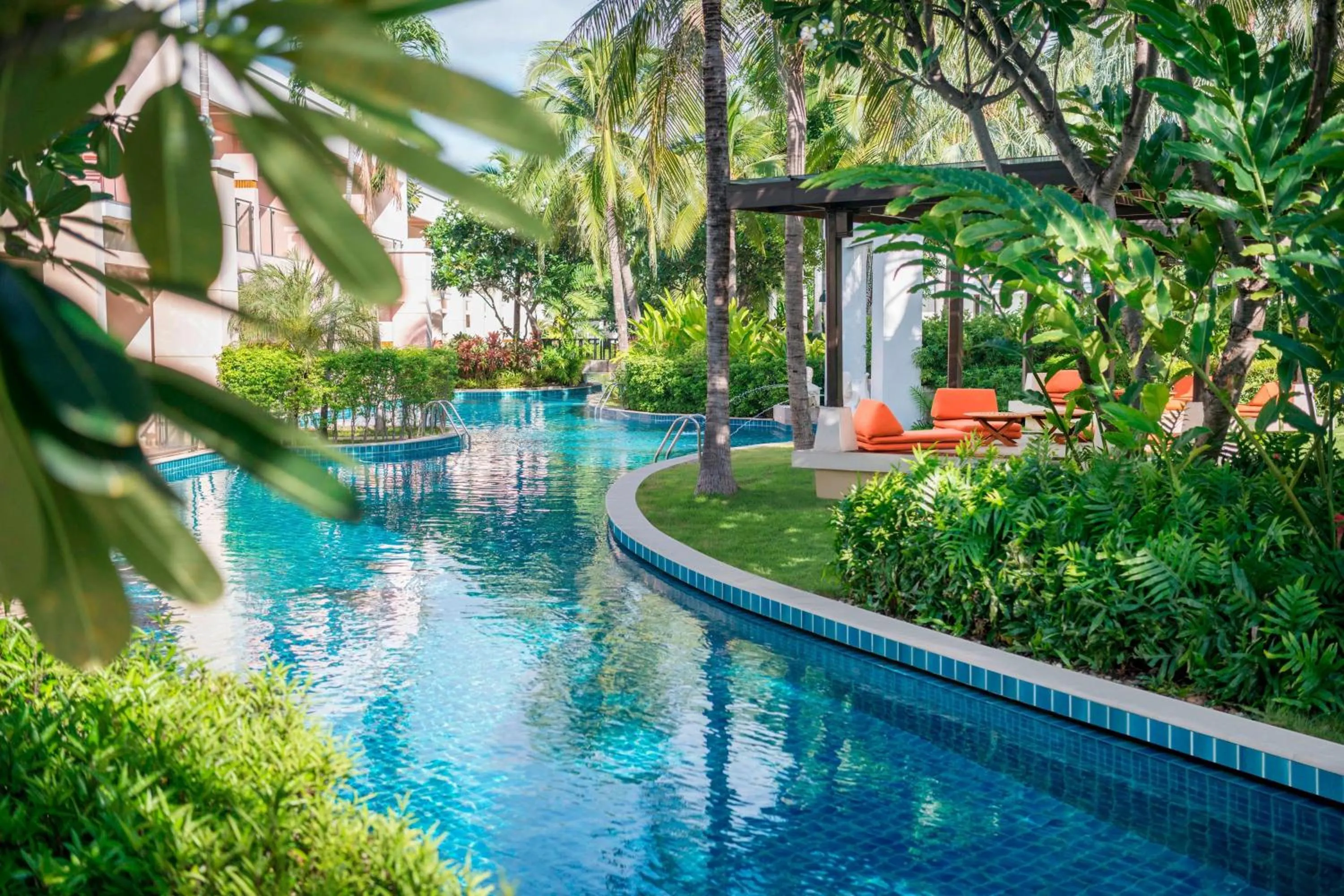 Swimming pool in Sheraton Hua Hin Resort & Spa