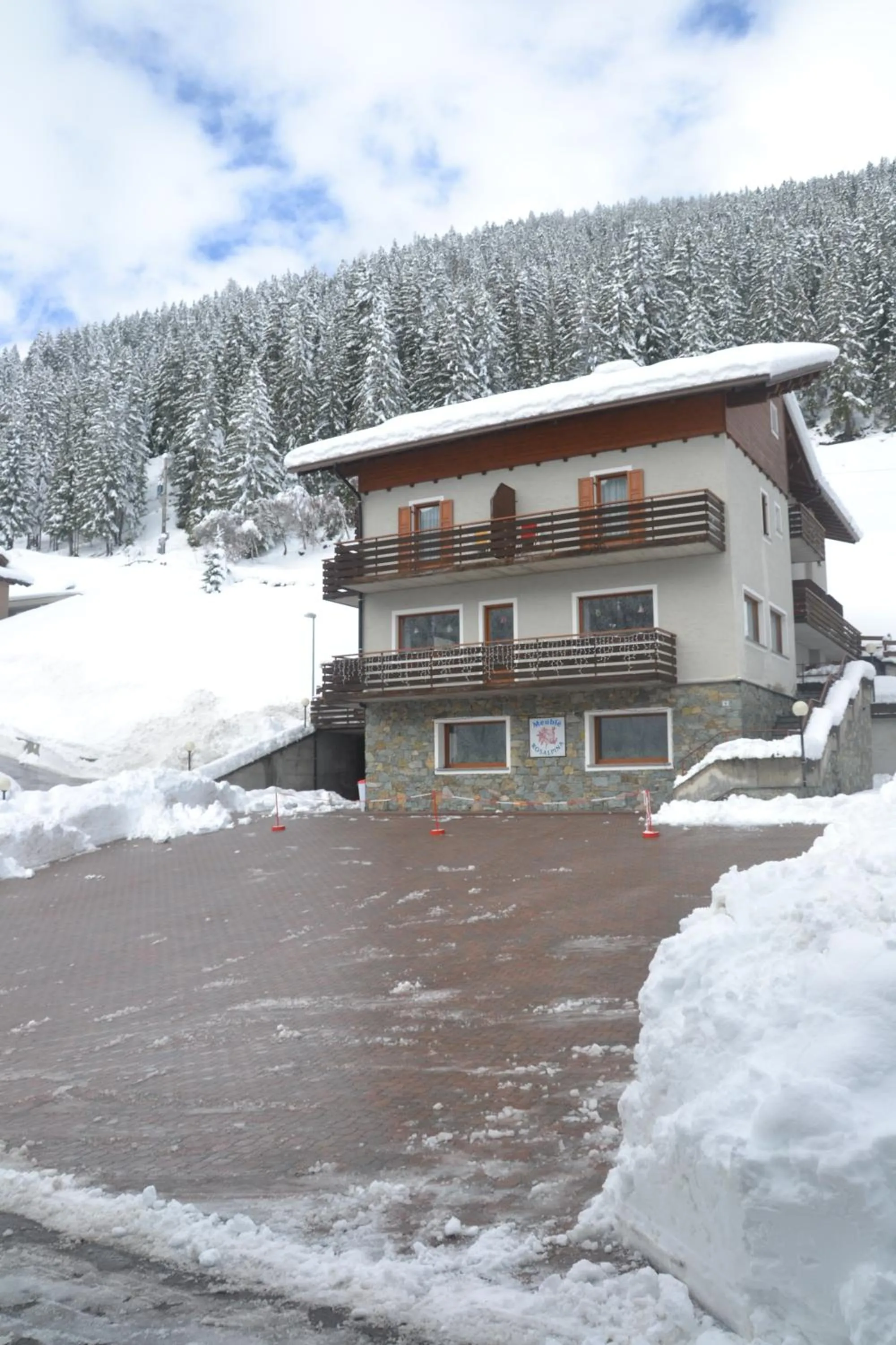Property building in Meublè Rosalpina