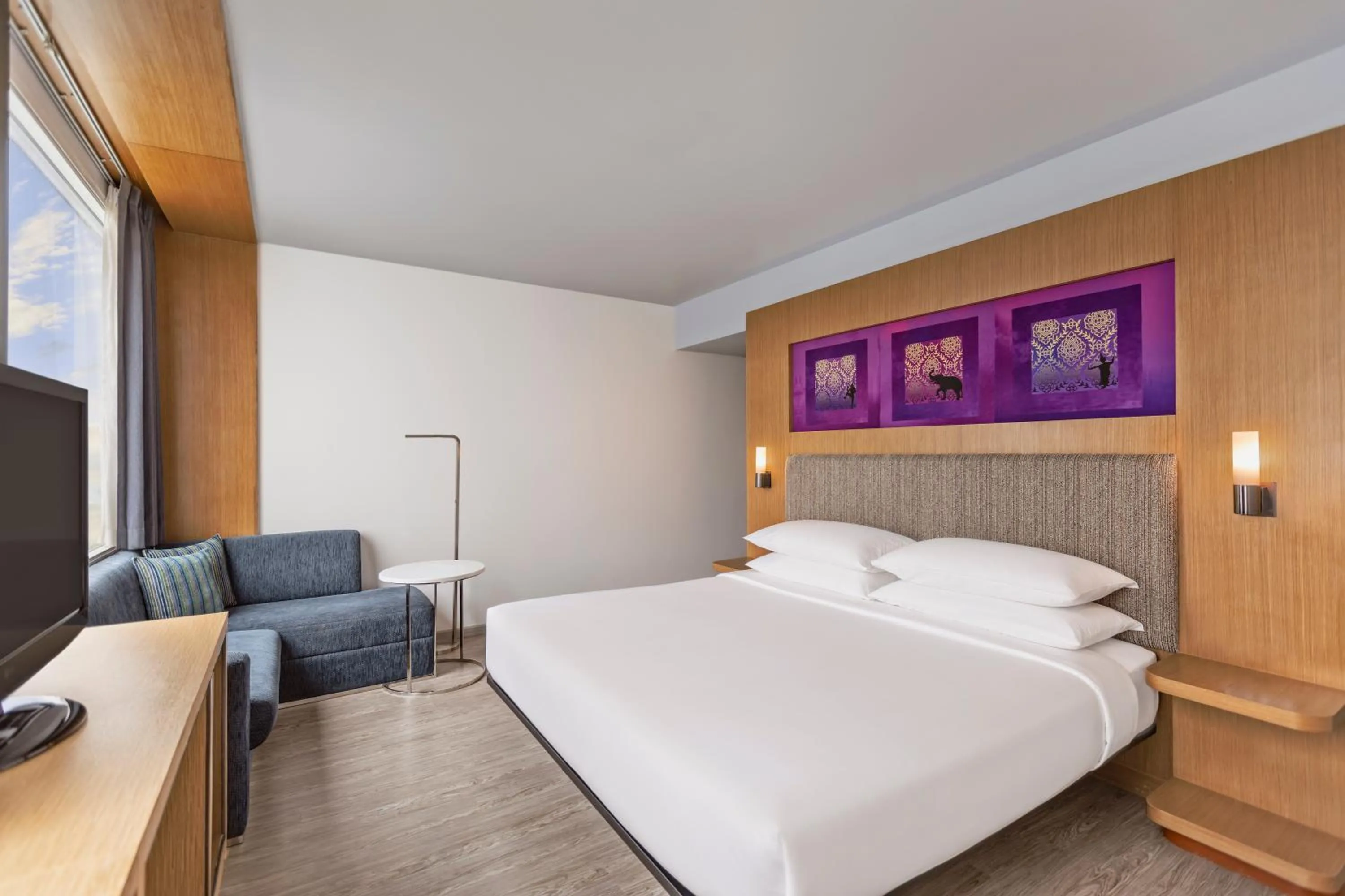 Bedroom, Bed in Aloft Bangkok - Sukhumvit 11