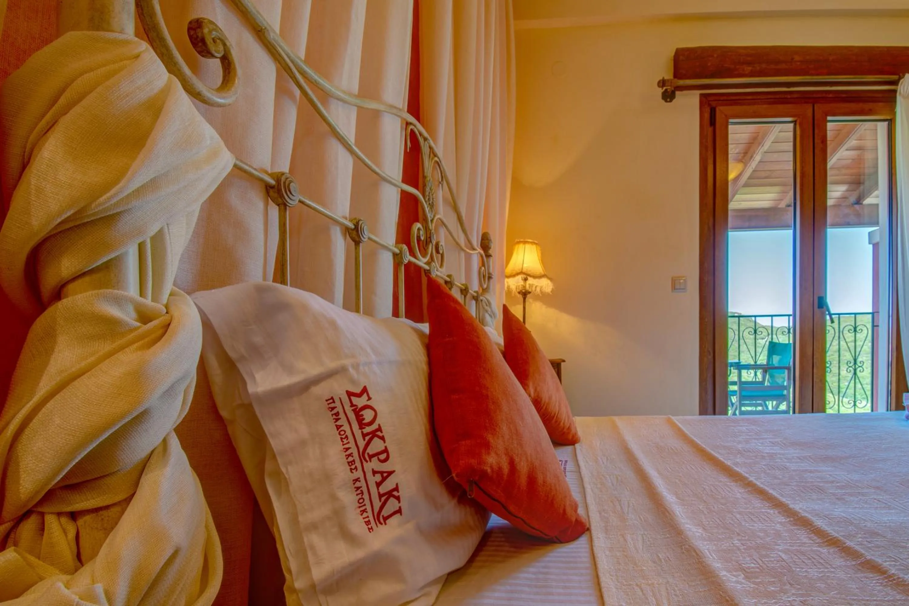 Photo of the whole room, Bed in Corfu Sokraki Villas