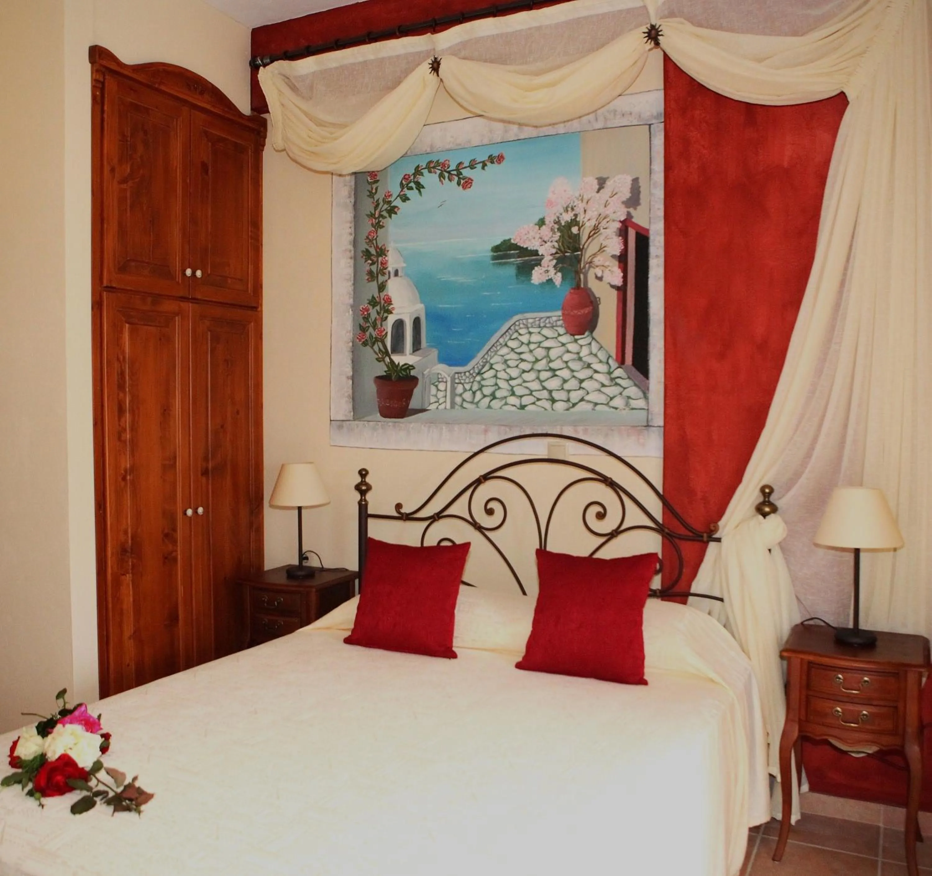 Photo of the whole room, Bed in Corfu Sokraki Villas