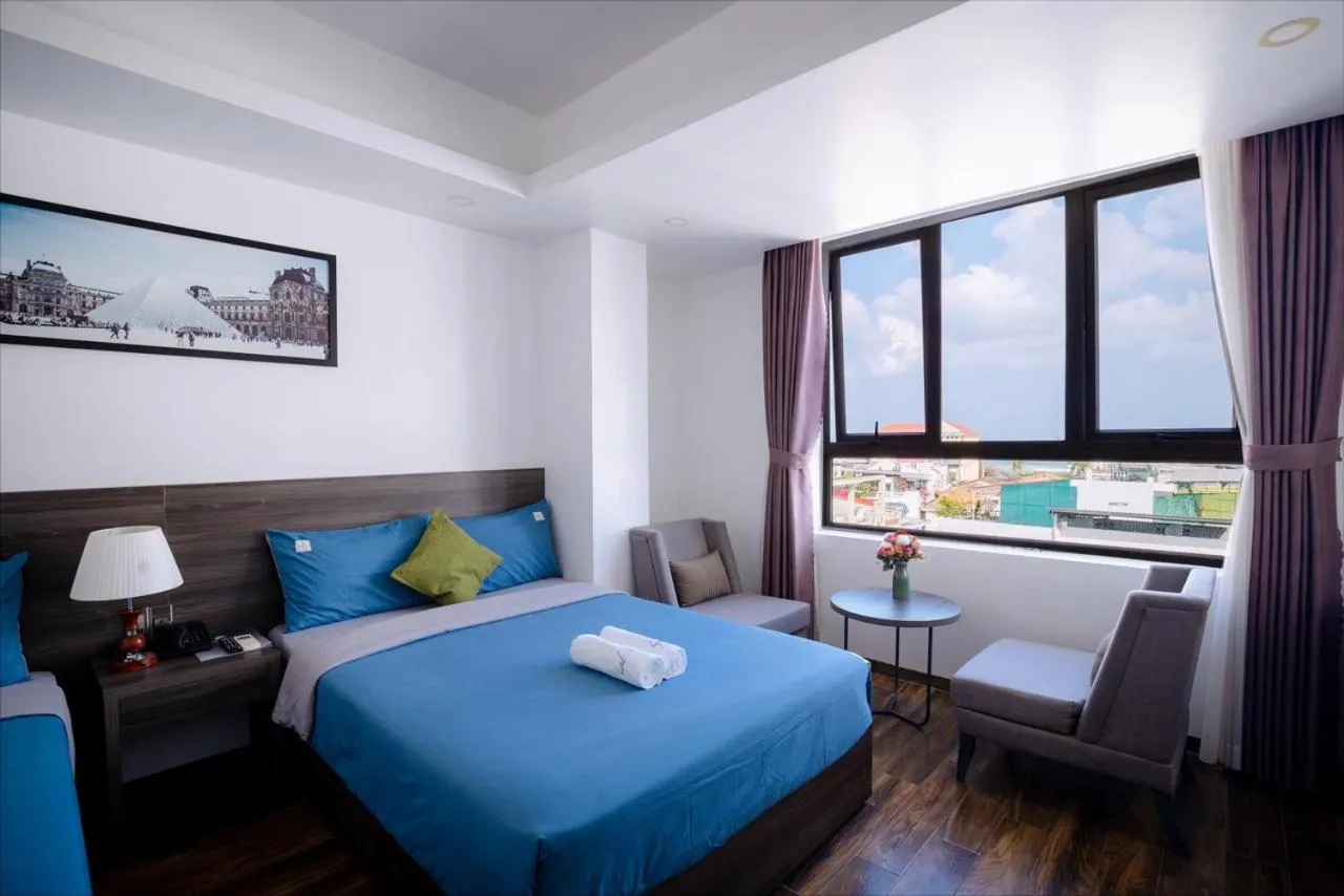 Bed in La Casa Hotel Nha Trang