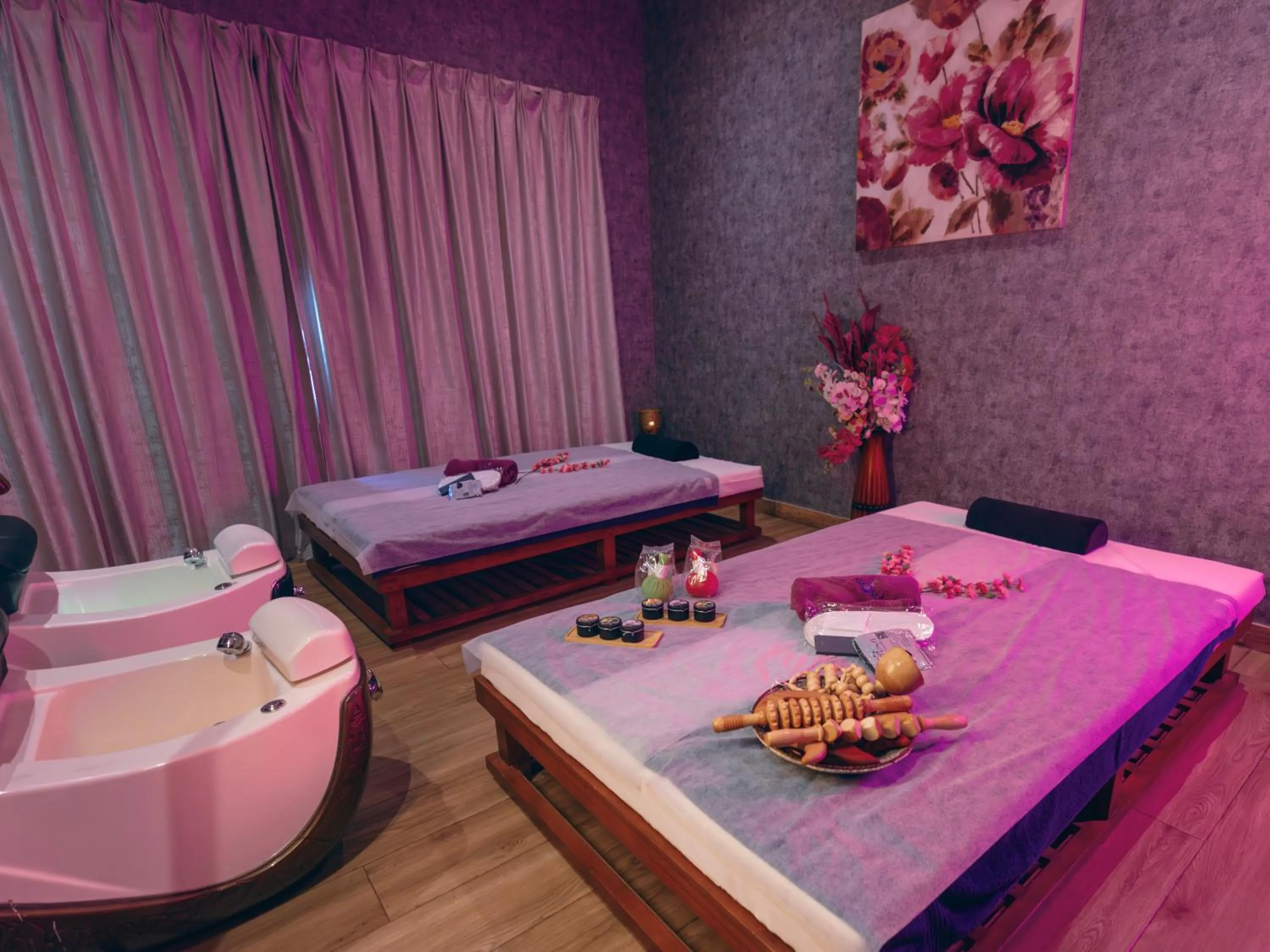 Spa and wellness centre/facilities in Loumage S Suites and Spa