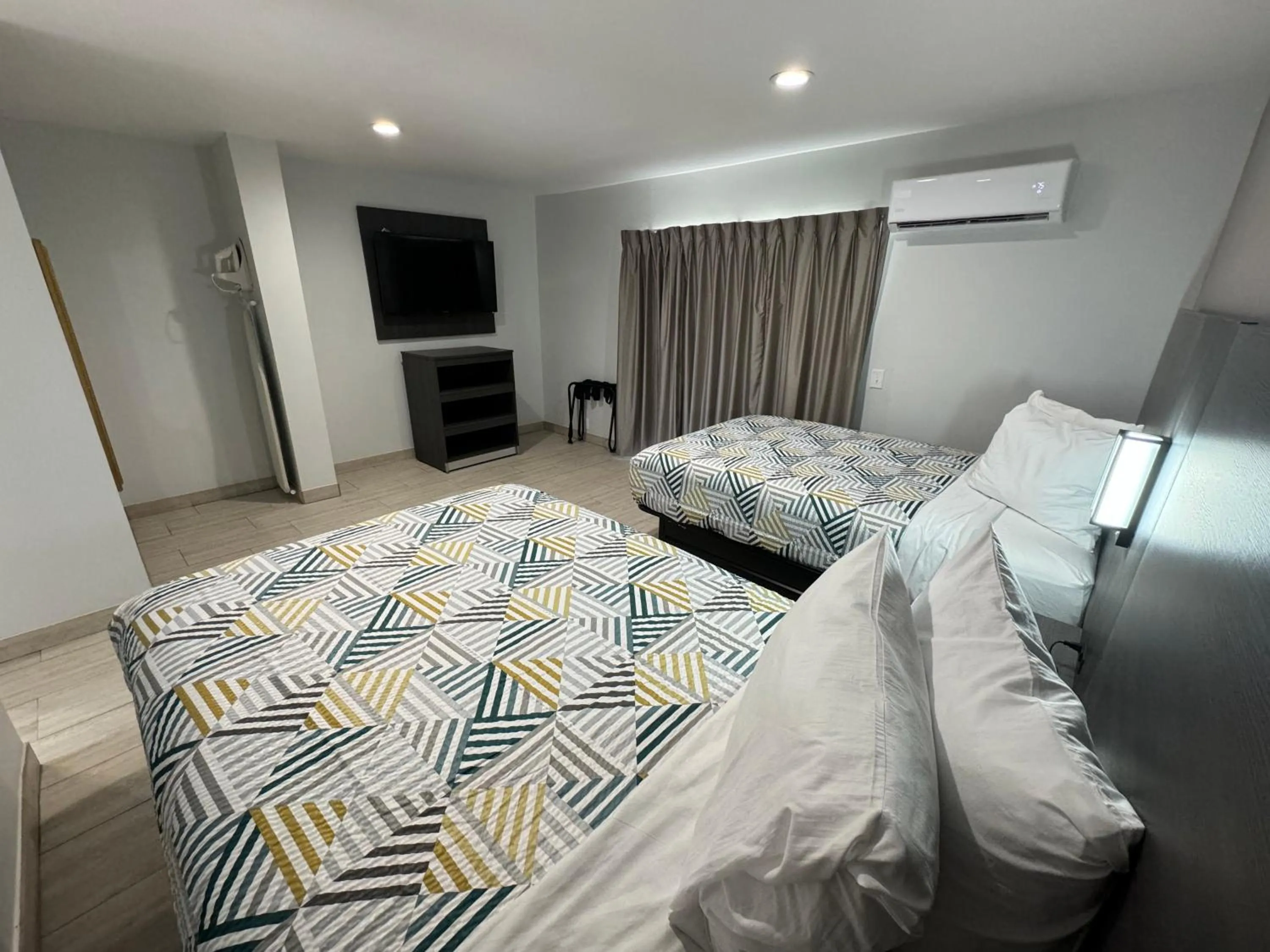 Bed in Studio 6-Englewood, FL