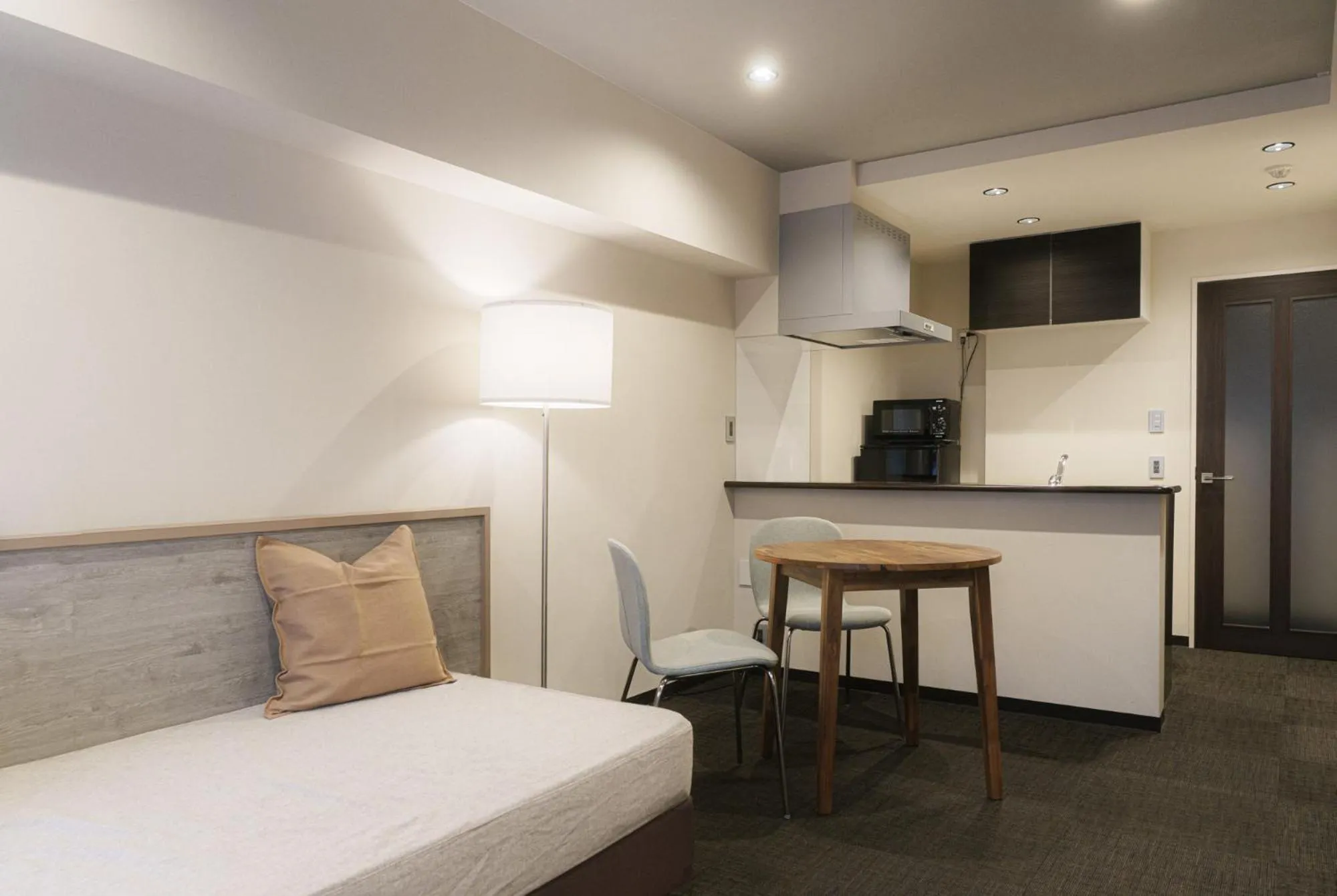 Dining area, Bed in INOVA Kanazawa