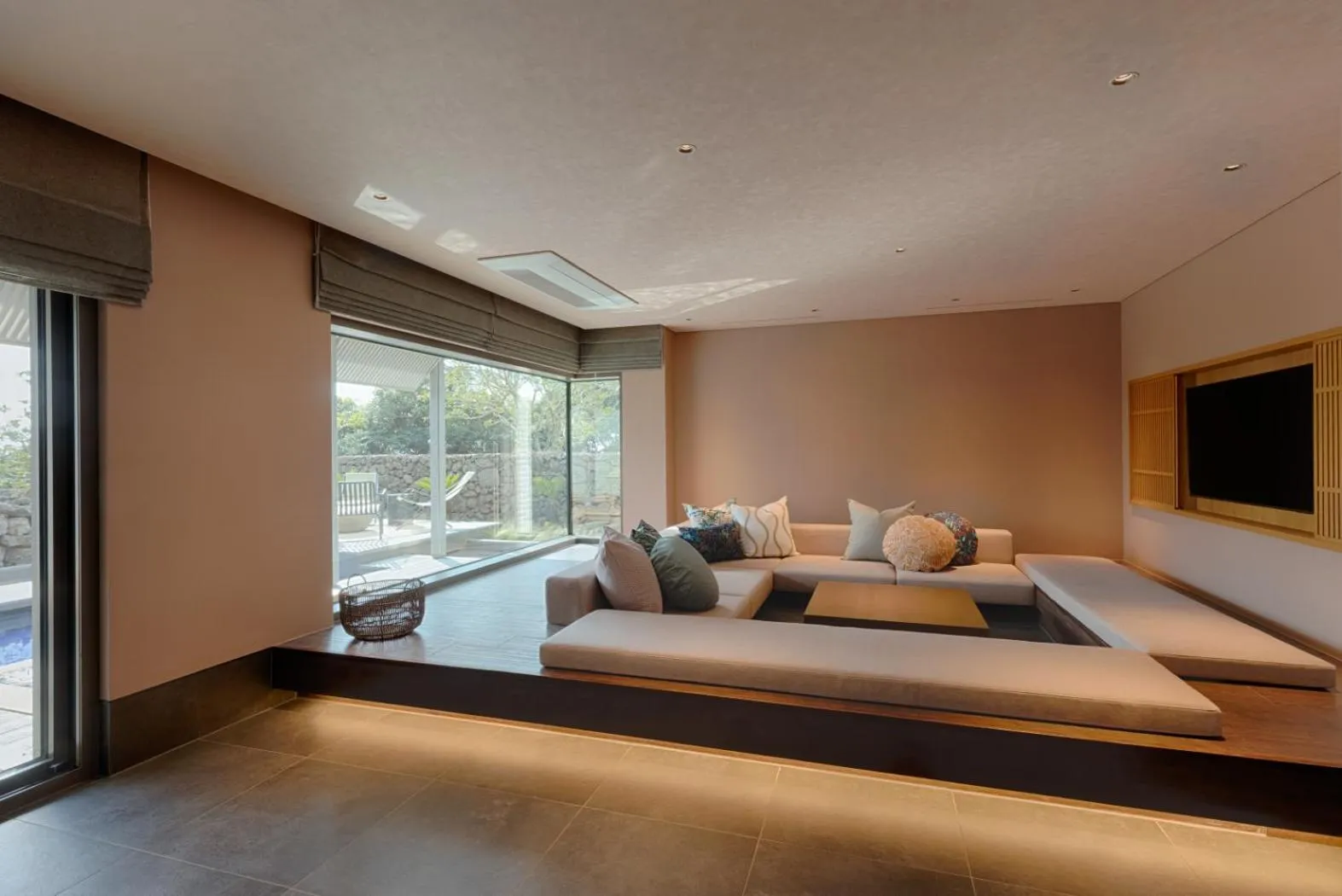 Bed in Sono Calm Jeju