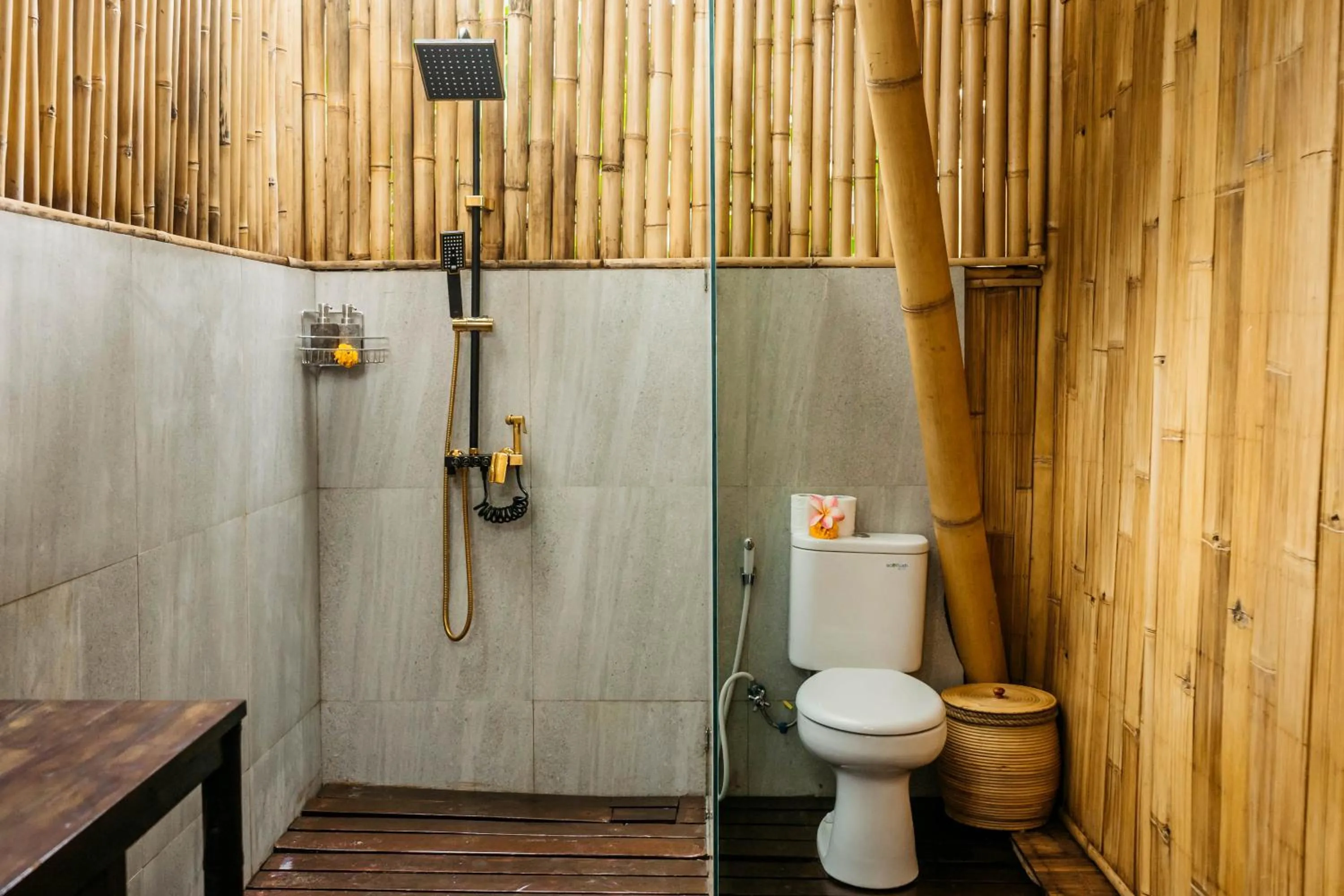 Shower in Wadari Retreat Villa Ubud