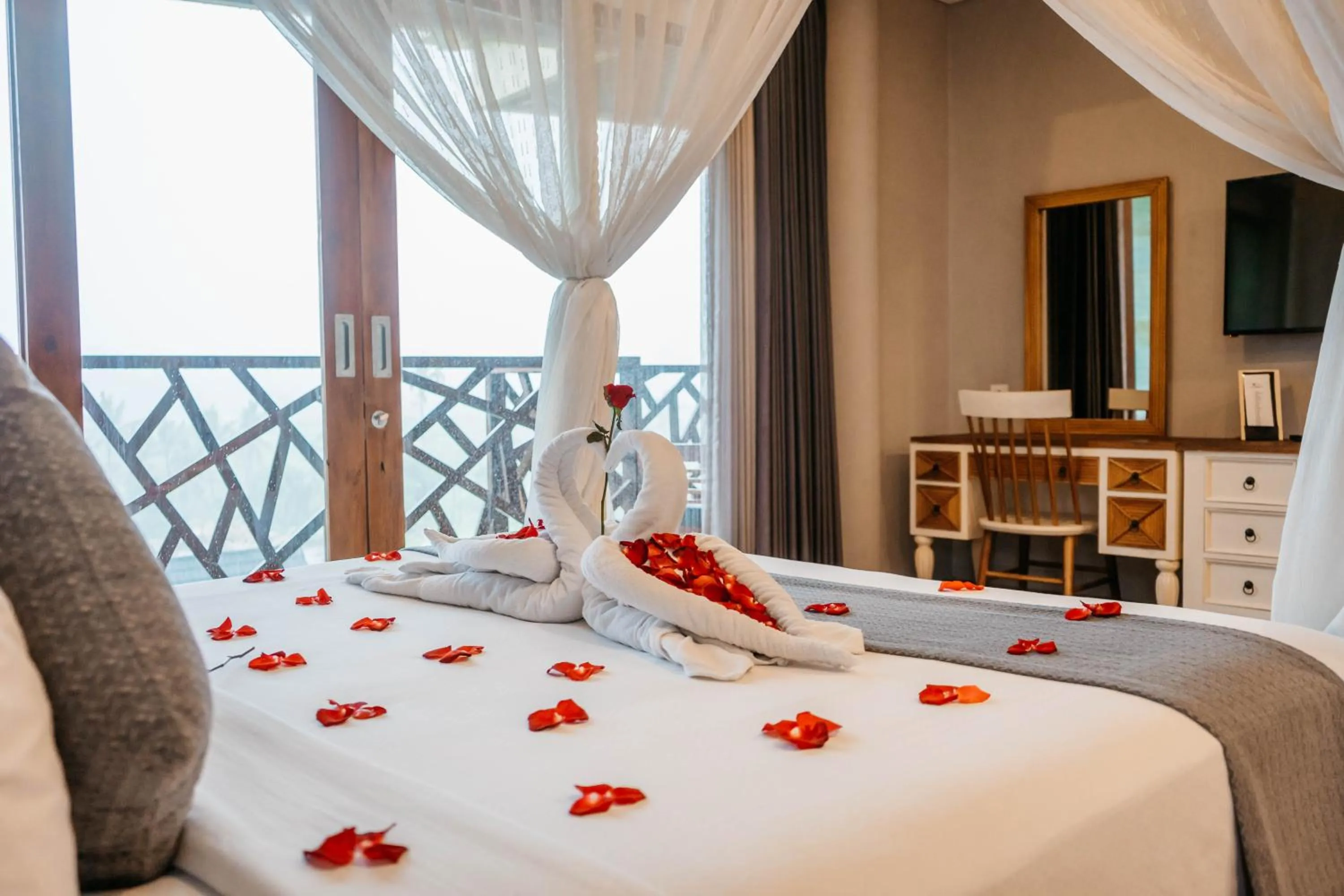 Bed in Wadari Retreat Villa Ubud