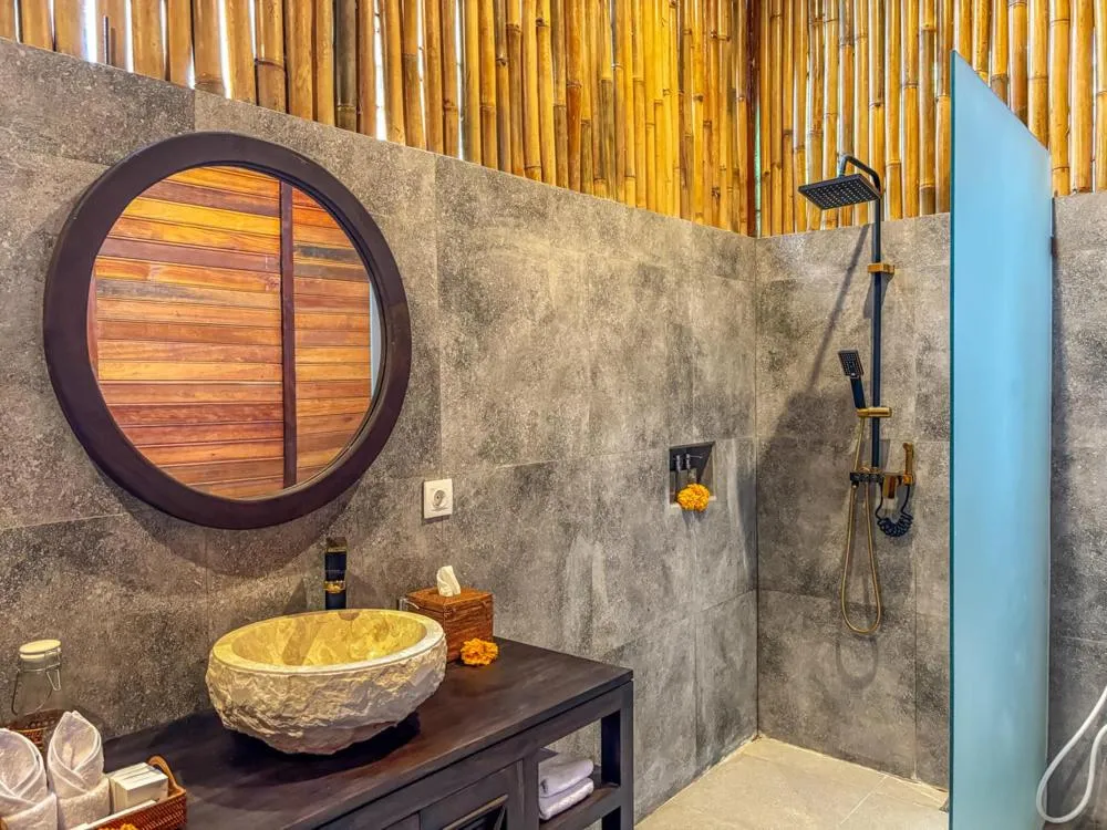 Shower in Wadari Retreat Villa Ubud