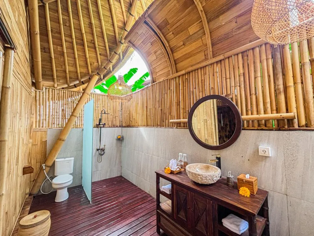 Shower in Wadari Retreat Villa Ubud