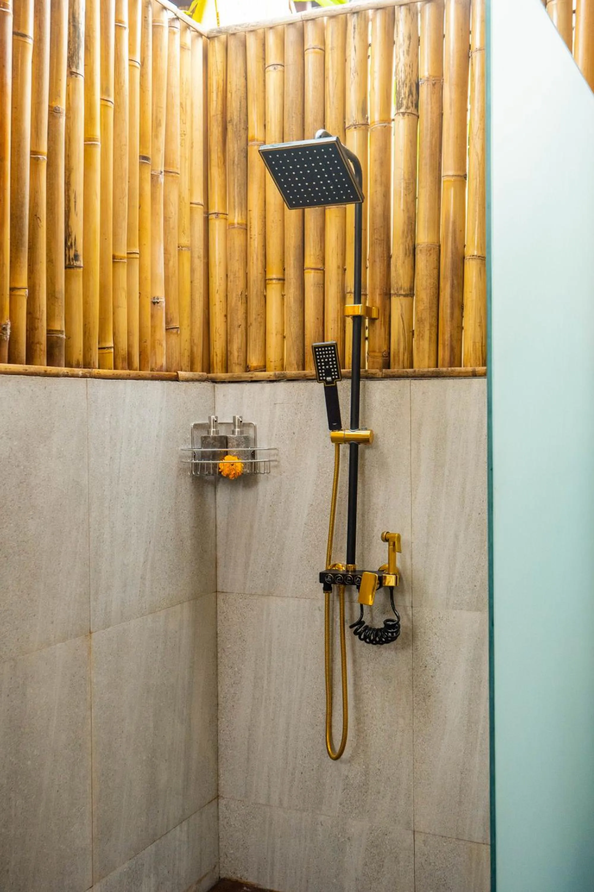 Shower in Wadari Retreat Villa Ubud