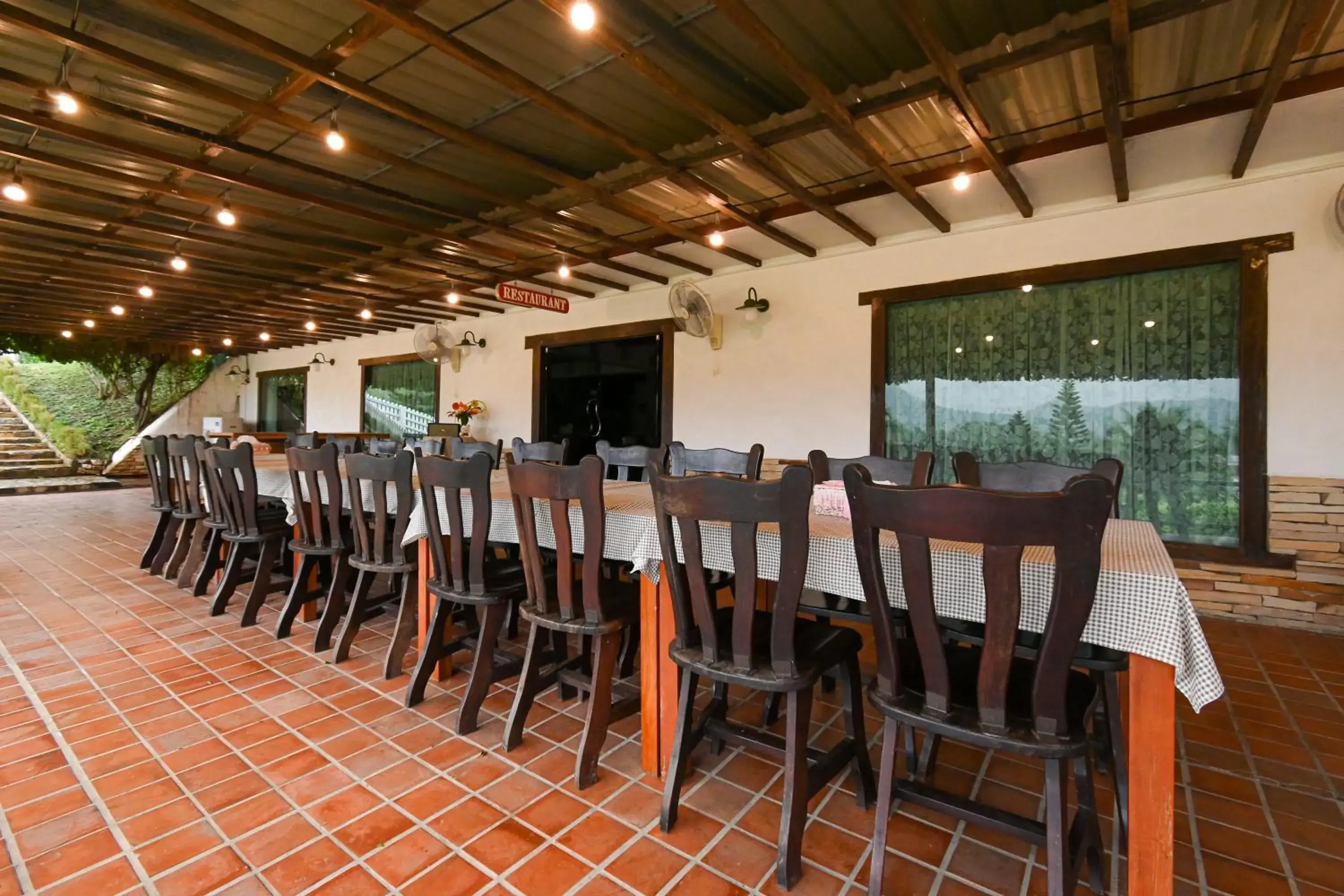 Restaurant/places to eat in Swiss Valley Hip Resort Restaurant/places to eat in Swiss Valley Hip Resort