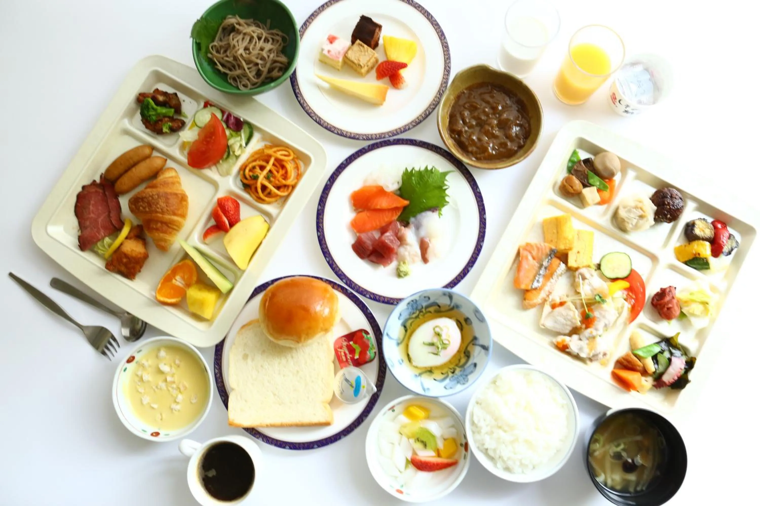 Buffet breakfast in Chino Sky View Hotel