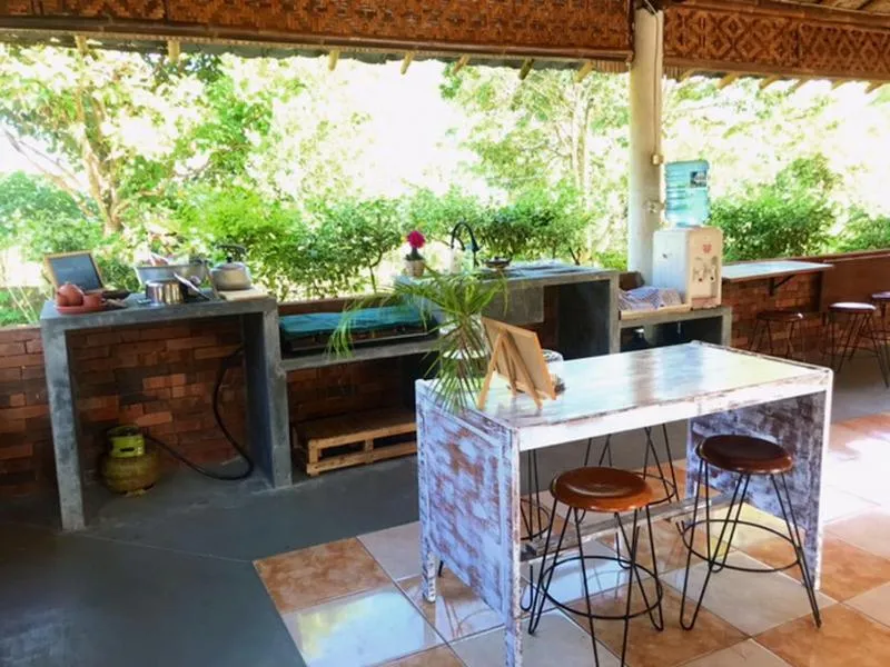 Kitchen or kitchenette in Pondok Bamboo Sendangsari