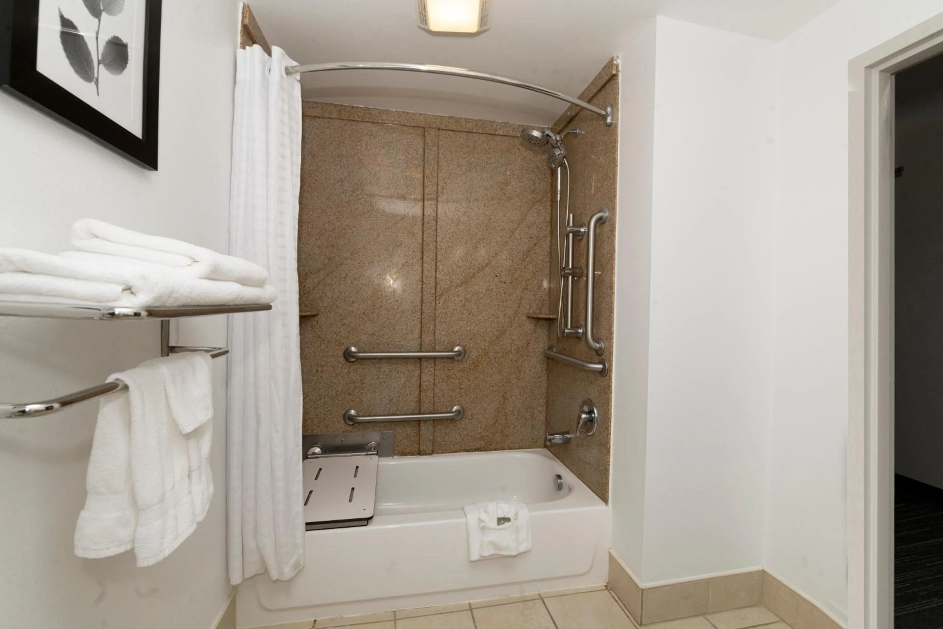 Shower in Country Inn & Suites by Radisson, Harrisburg - Hershey West, PA