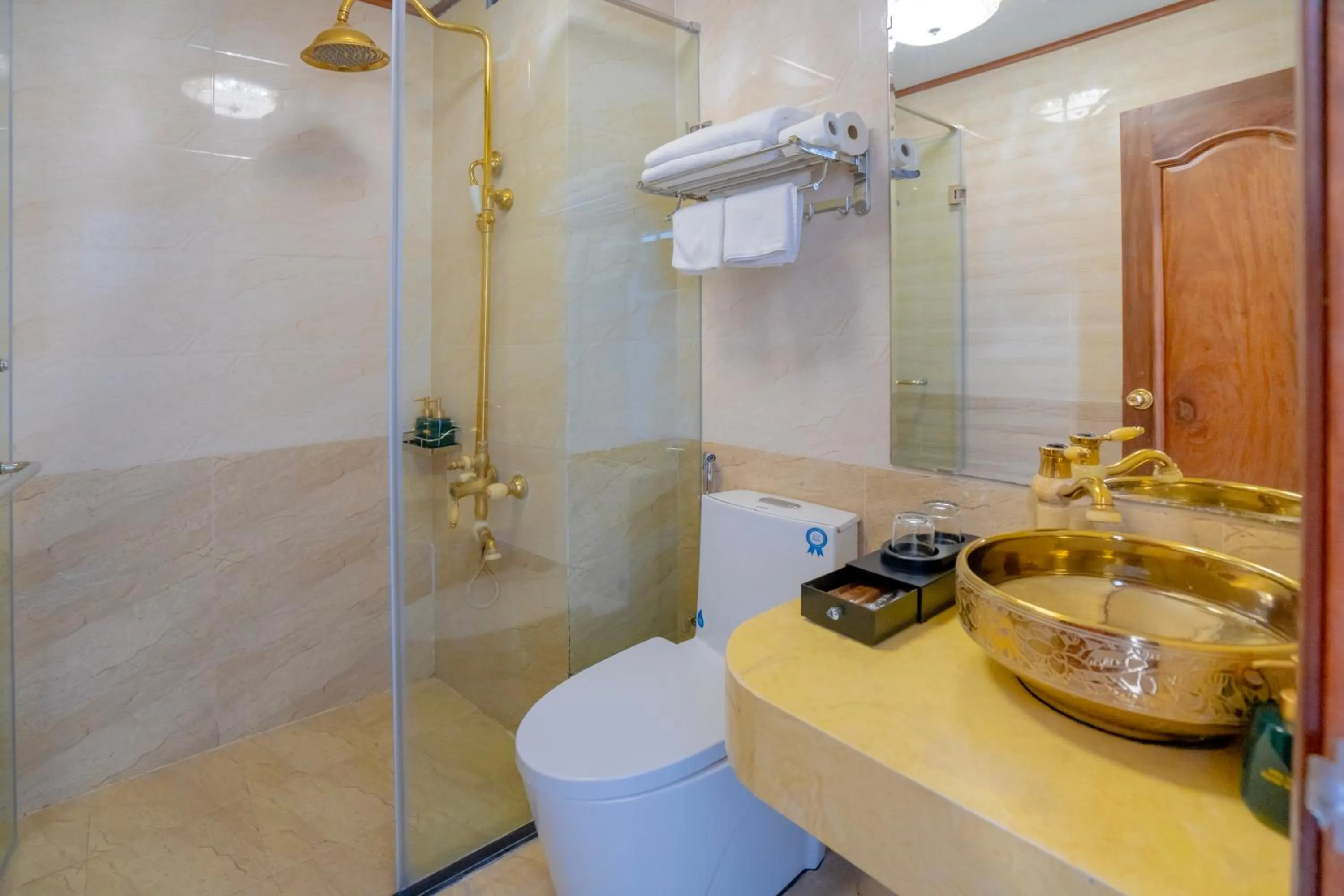 Bathroom in Hotel Du Palace