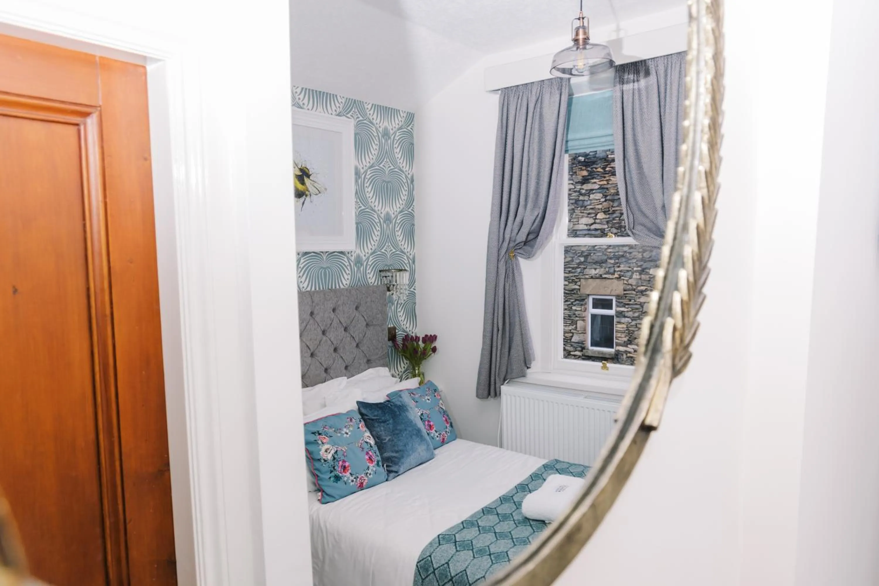 Bed in Denecrest Guest House