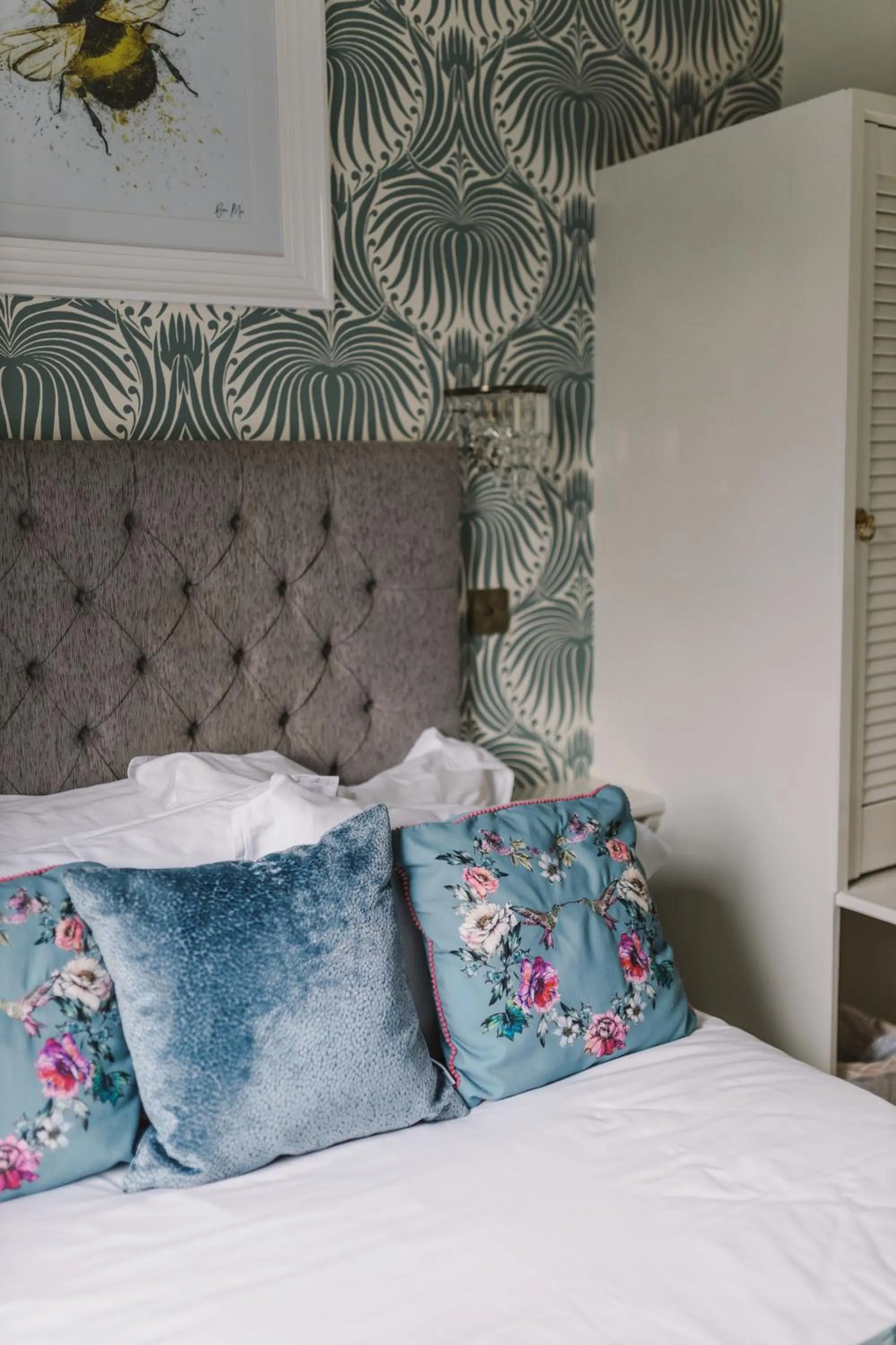 Bed in Denecrest Guest House