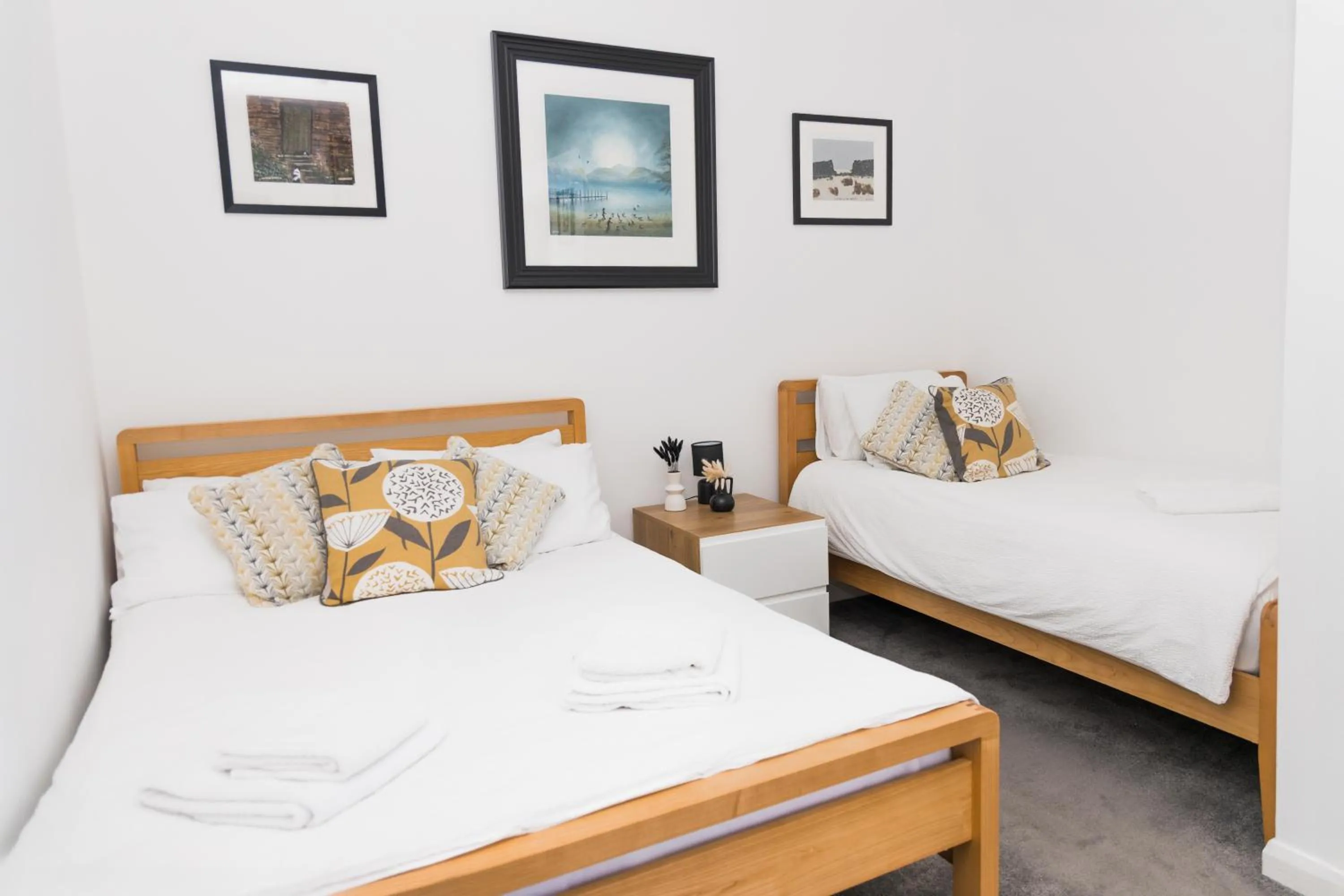 Bed in Denecrest Guest House